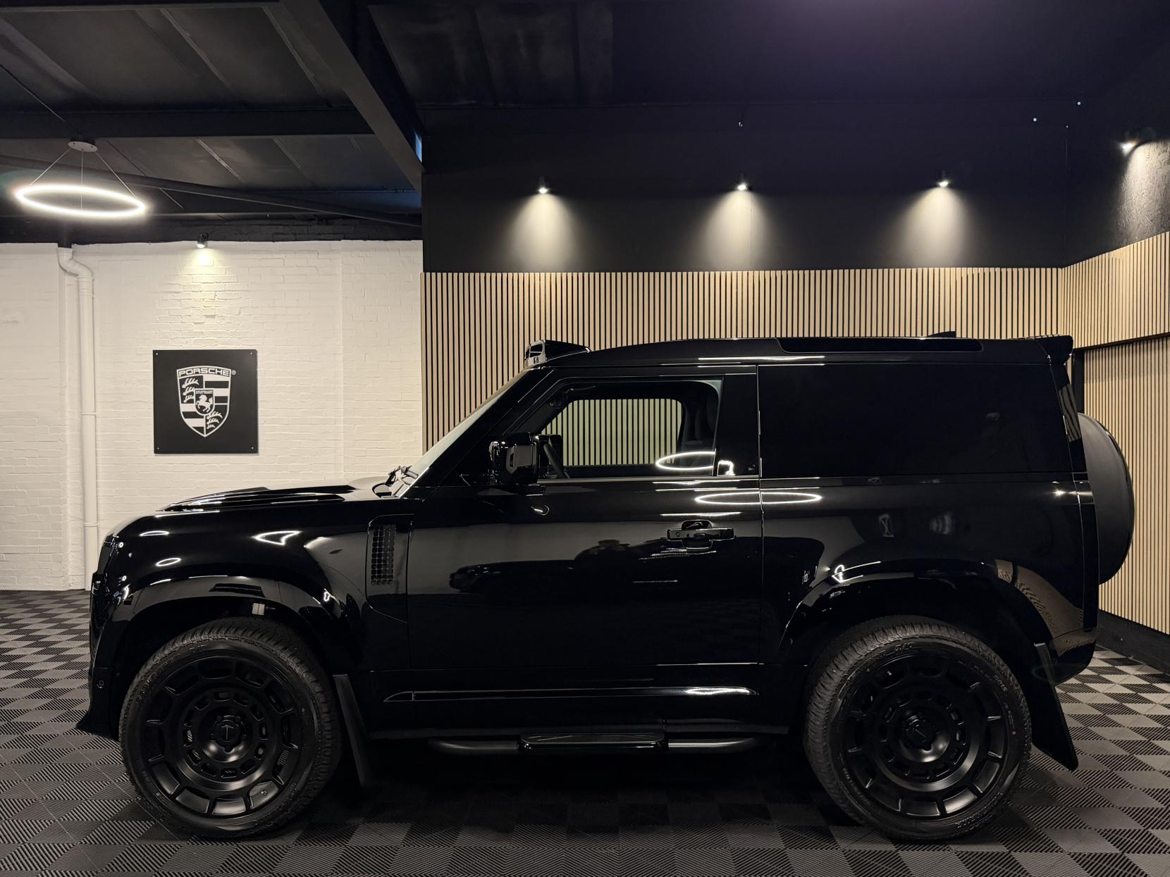 Land Rover Defender 90 3.0 D250 MHEV S Hard Top SUV 3dr Diesel Auto 4WD SWB Euro 6 (s/s) (249 ps)