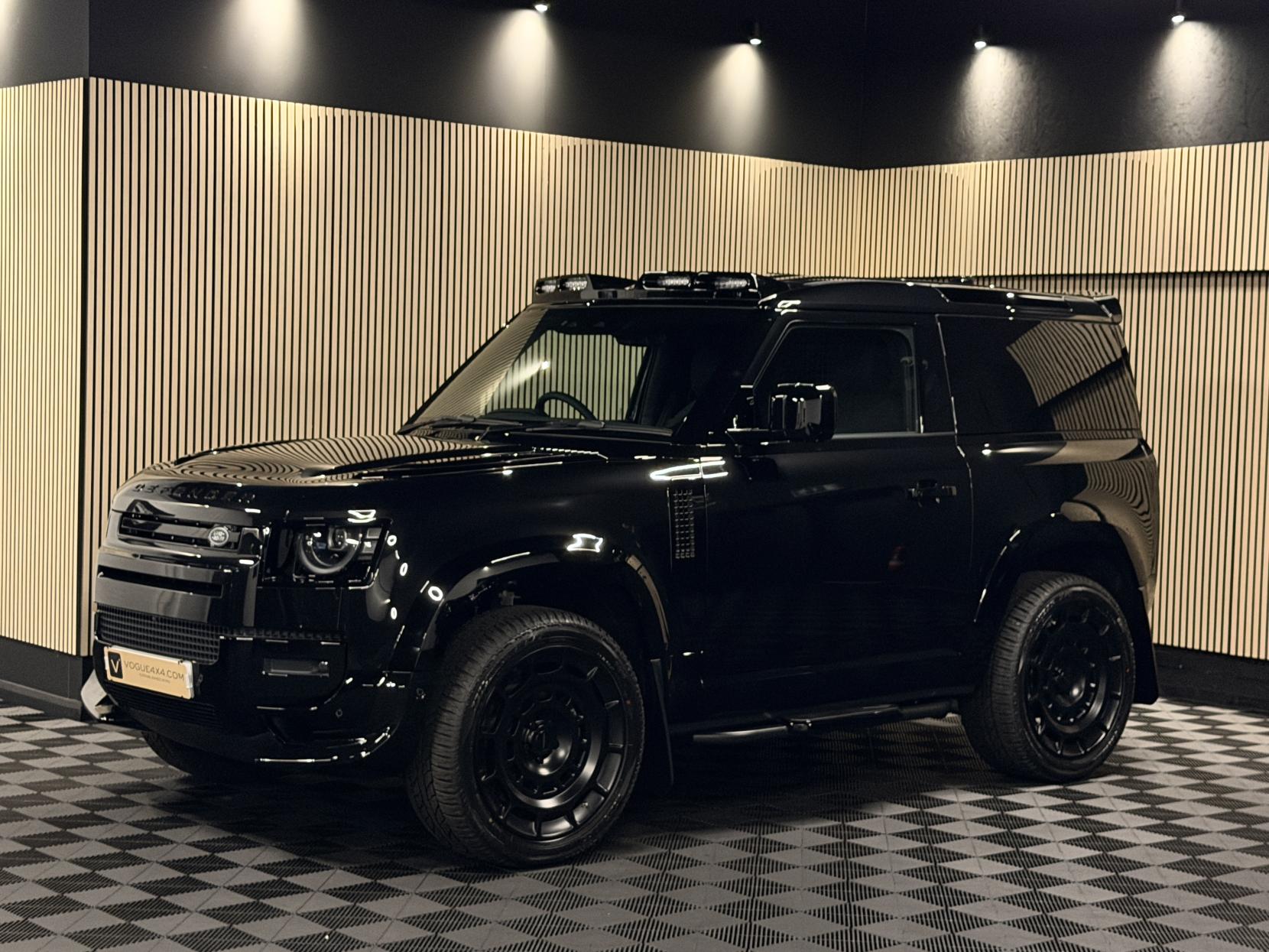 Land Rover Defender 90 3.0 D250 MHEV S Hard Top SUV 3dr Diesel Auto 4WD SWB Euro 6 (s/s) (249 ps)