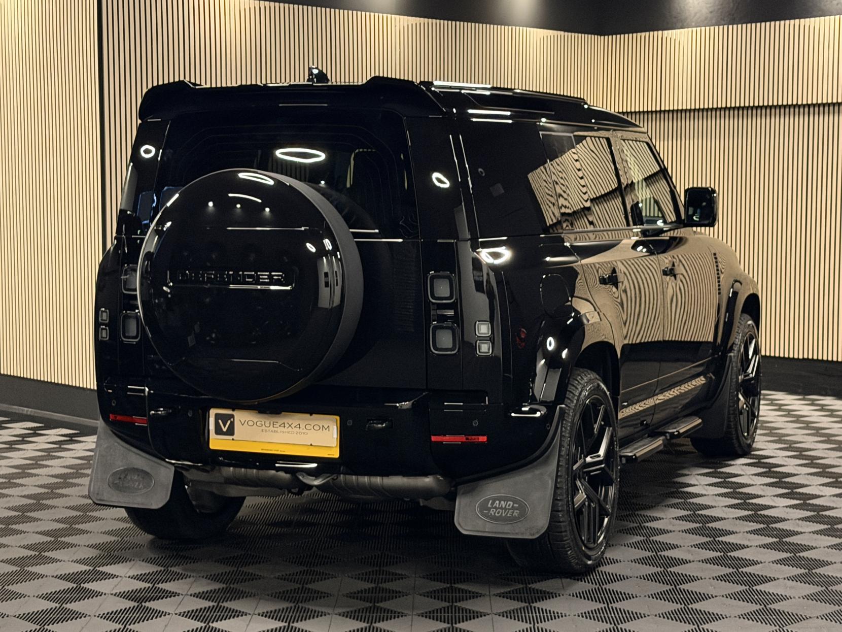 Land Rover Defender 110 3.0 D250 MHEV X-Dynamic HSE Hard Top SUV 5dr Diesel Auto 4WD MWB Euro 6 (s/s) (249 ps)