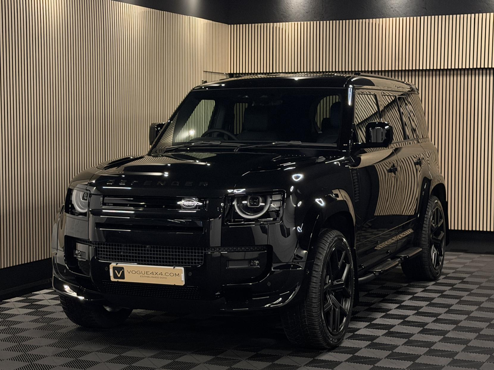 Land Rover Defender 110 3.0 D250 MHEV X-Dynamic HSE Hard Top SUV 5dr Diesel Auto 4WD MWB Euro 6 (s/s) (249 ps)