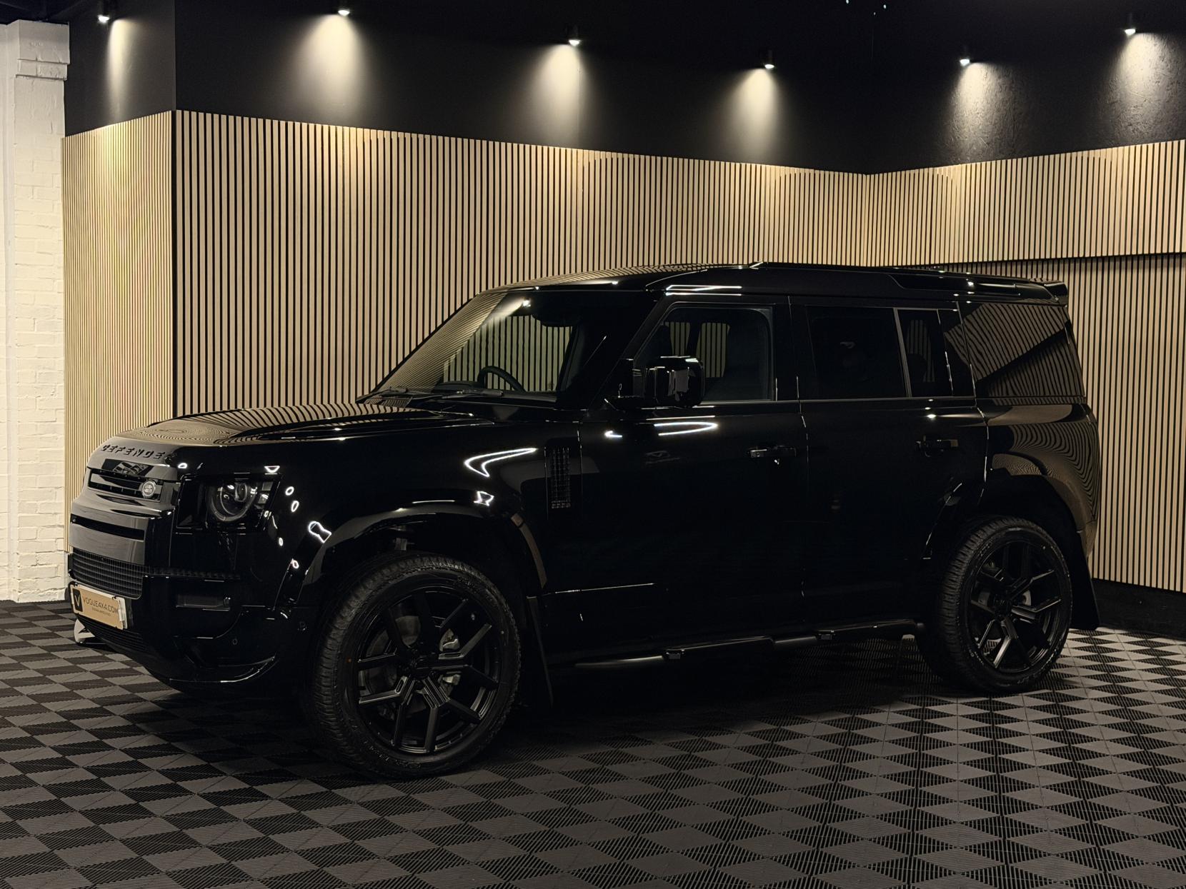 Land Rover Defender 110 3.0 D250 MHEV X-Dynamic HSE Hard Top SUV 5dr Diesel Auto 4WD MWB Euro 6 (s/s) (249 ps)