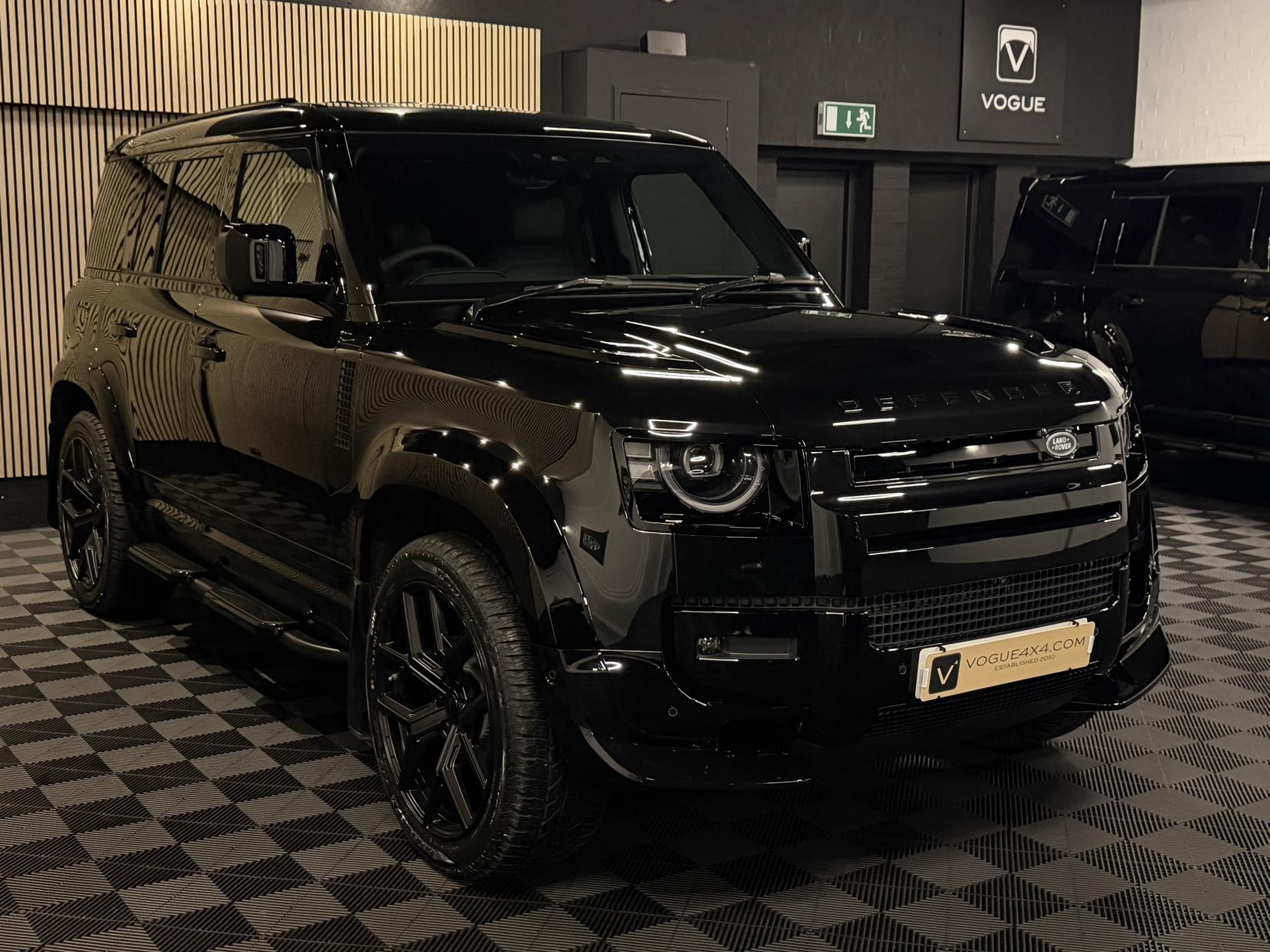 Land Rover Defender 110 3.0 D250 MHEV X-Dynamic HSE Hard Top SUV 5dr Diesel Auto 4WD MWB Euro 6 (s/s) (249 ps)