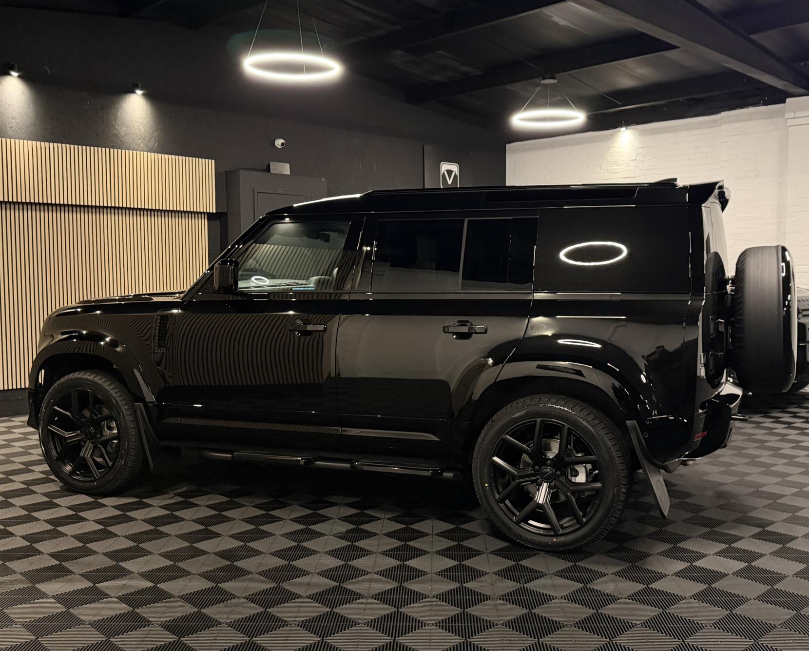 Land Rover Defender 110 3.0 D250 MHEV X-Dynamic HSE Hard Top SUV 5dr Diesel Auto 4WD MWB Euro 6 (s/s) (249 ps)