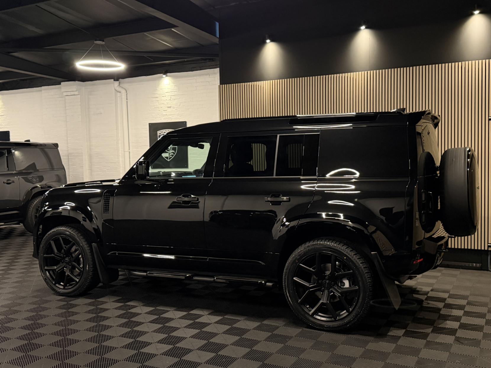 Land Rover Defender 110 3.0 D250 MHEV X-Dynamic HSE Hard Top SUV 5dr Diesel Auto 4WD MWB Euro 6 (s/s) (249 ps)