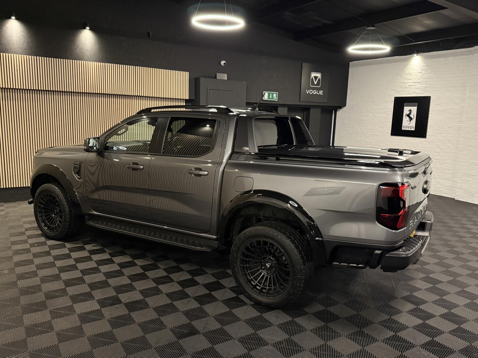 Ford Ranger 2.0 TD EcoBlue Wildtrak Pickup Double Cab 4dr Diesel Auto 4WD Euro 6 (s/s) (205 ps)