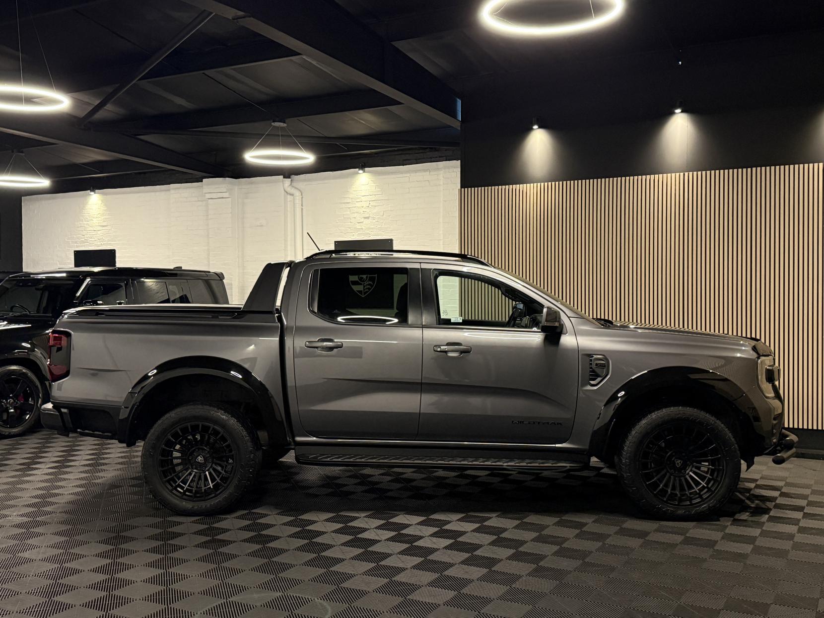 Ford Ranger 2.0 TD EcoBlue Wildtrak Pickup Double Cab 4dr Diesel Auto 4WD Euro 6 (s/s) (205 ps)