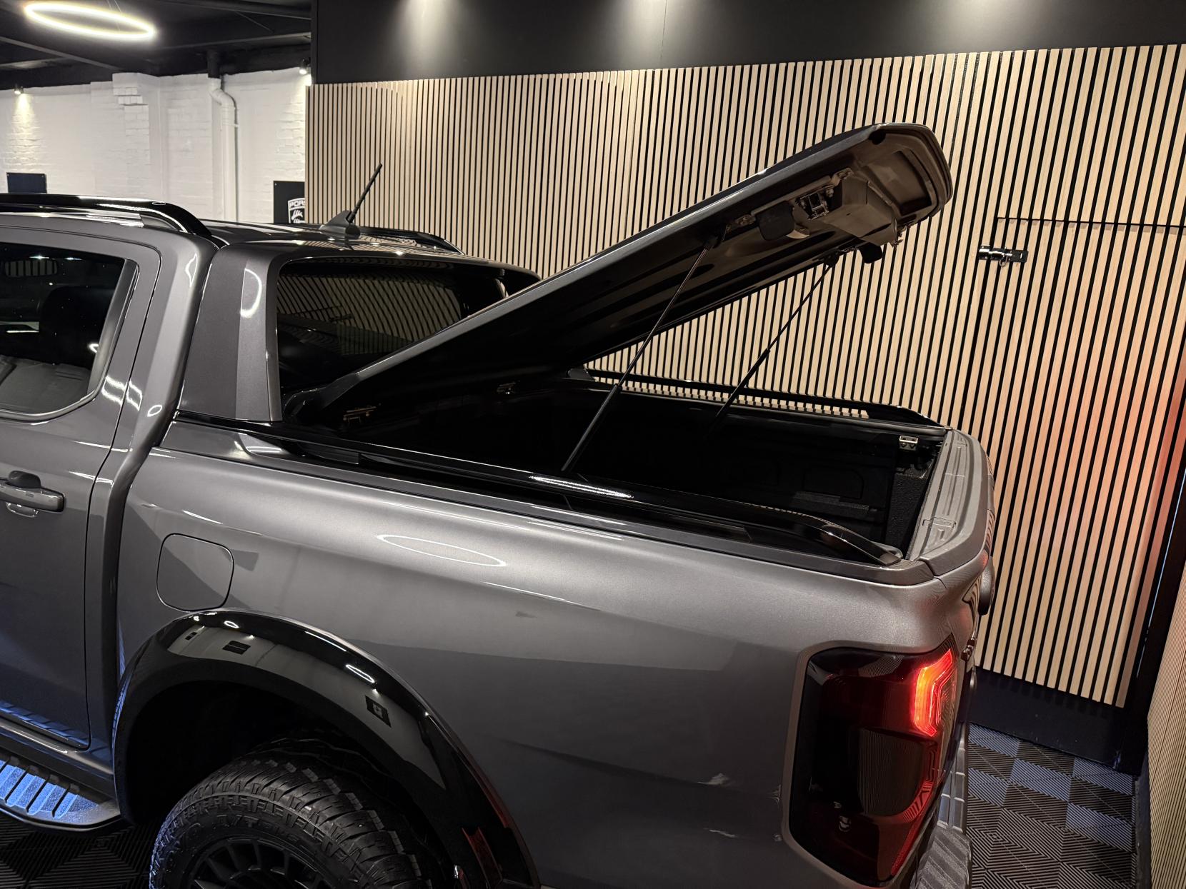 Ford Ranger 2.0 TD EcoBlue Wildtrak Pickup Double Cab 4dr Diesel Auto 4WD Euro 6 (s/s) (205 ps)