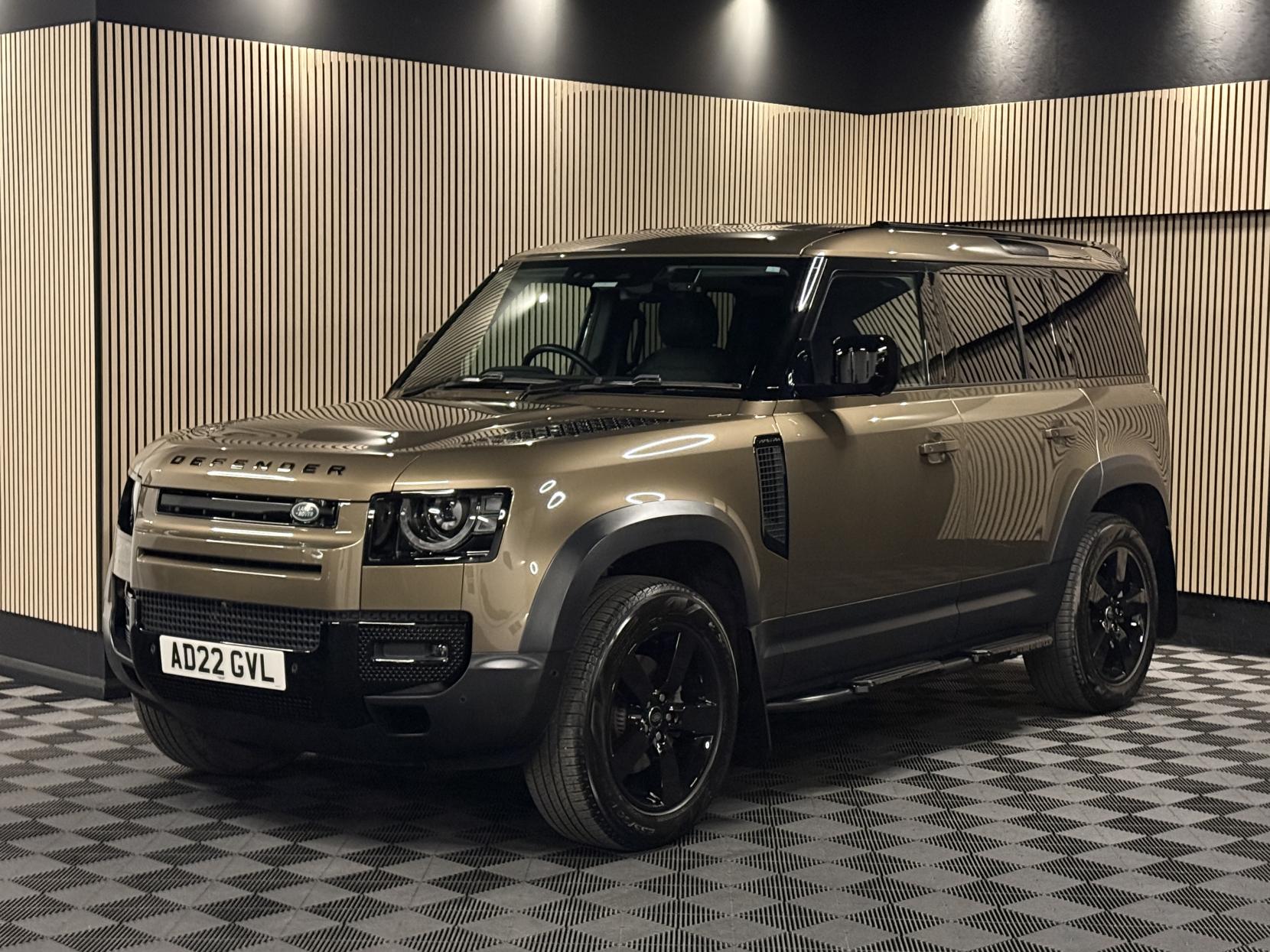 Land Rover Defender 110 3.0 D250 MHEV SE Hard Top SUV 5dr Diesel Auto 4WD MWB Euro 6 (s/s) (250 ps)