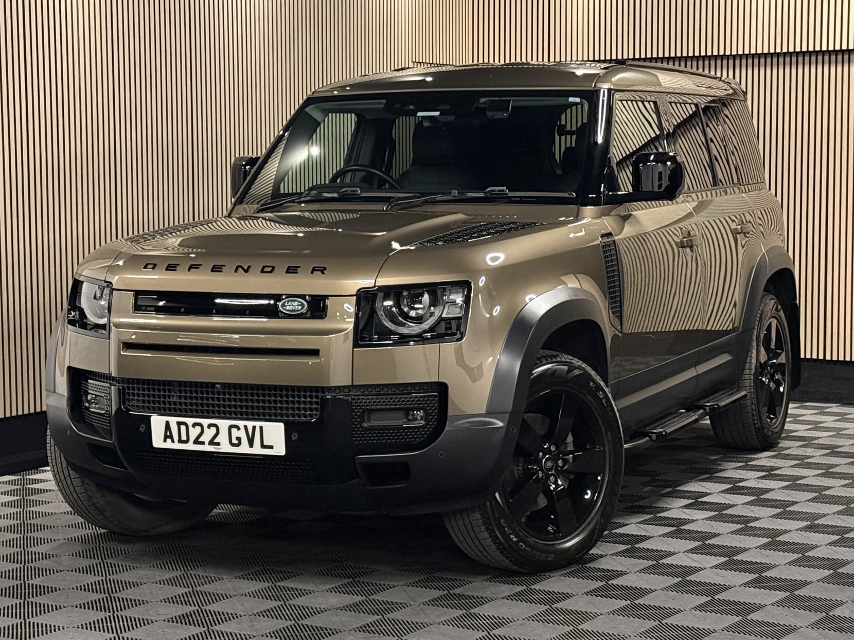 Land Rover Defender 110 3.0 D250 MHEV SE Hard Top SUV 5dr Diesel Auto 4WD MWB Euro 6 (s/s) (250 ps)