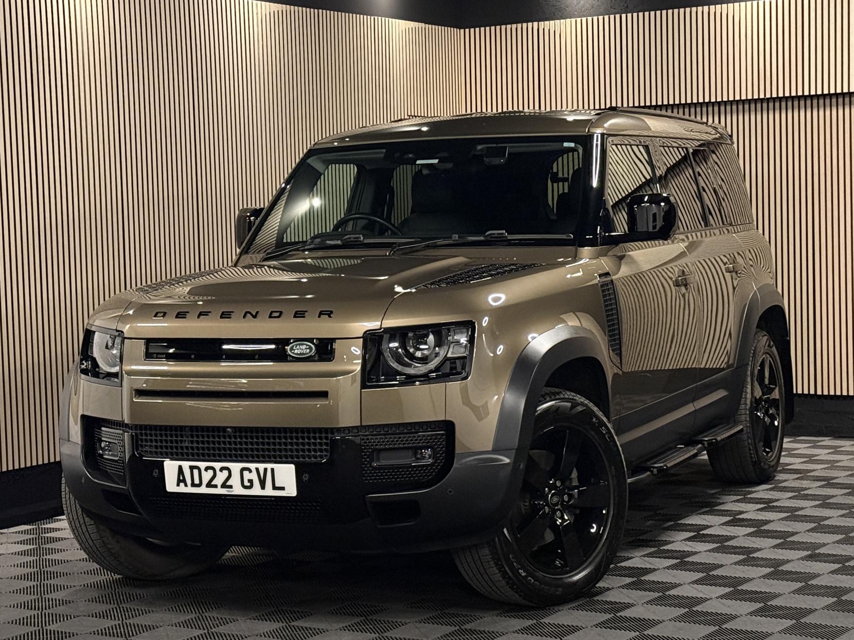 Land Rover Defender 110 3.0 D250 MHEV SE Hard Top SUV 5dr Diesel Auto 4WD MWB Euro 6 (s/s) (250 ps)