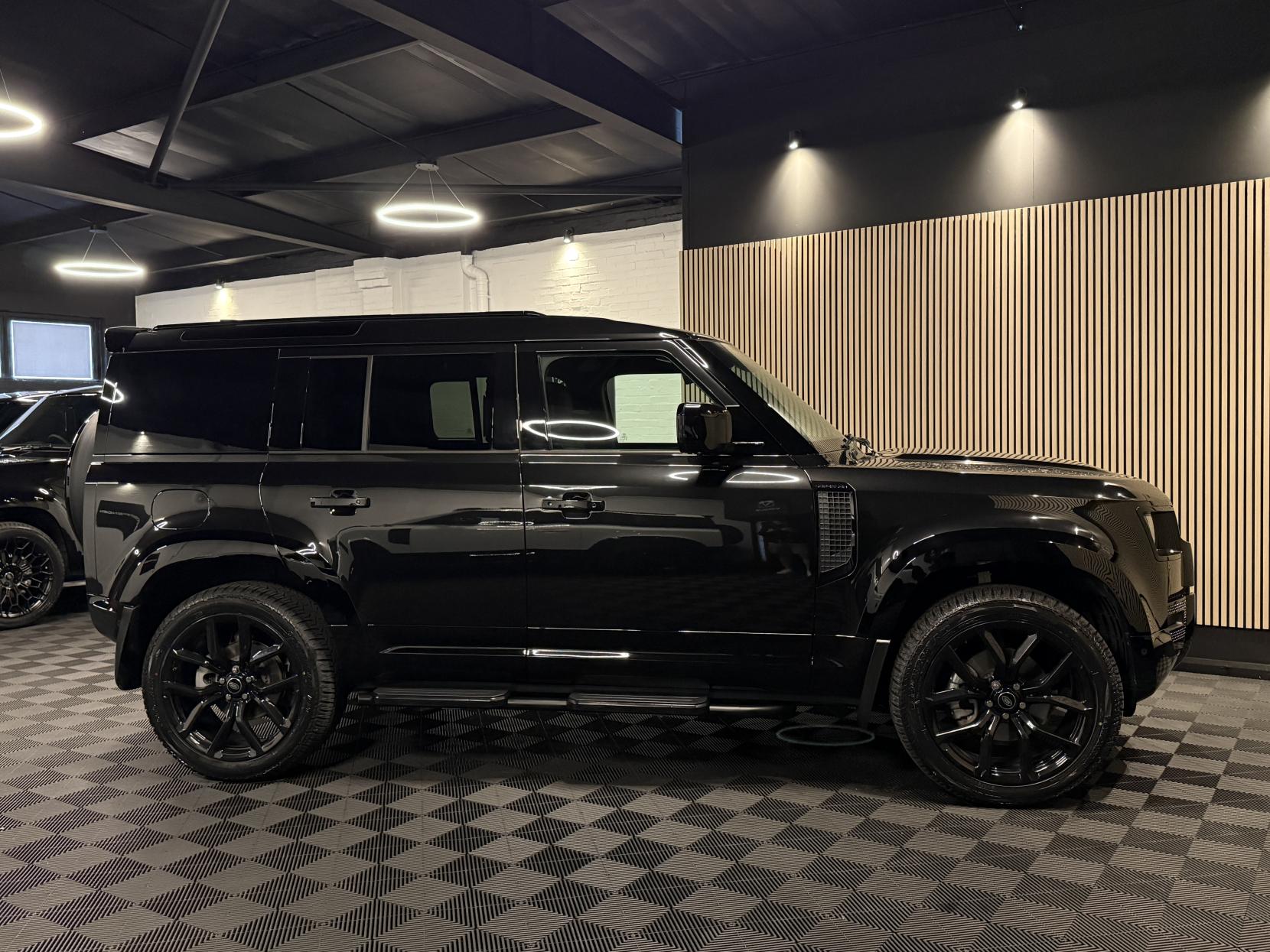 Land Rover Defender 110 3.0 D250 MHEV HSE Hard Top SUV 5dr Diesel Auto 4WD MWB Euro 6 (s/s) (250 ps)