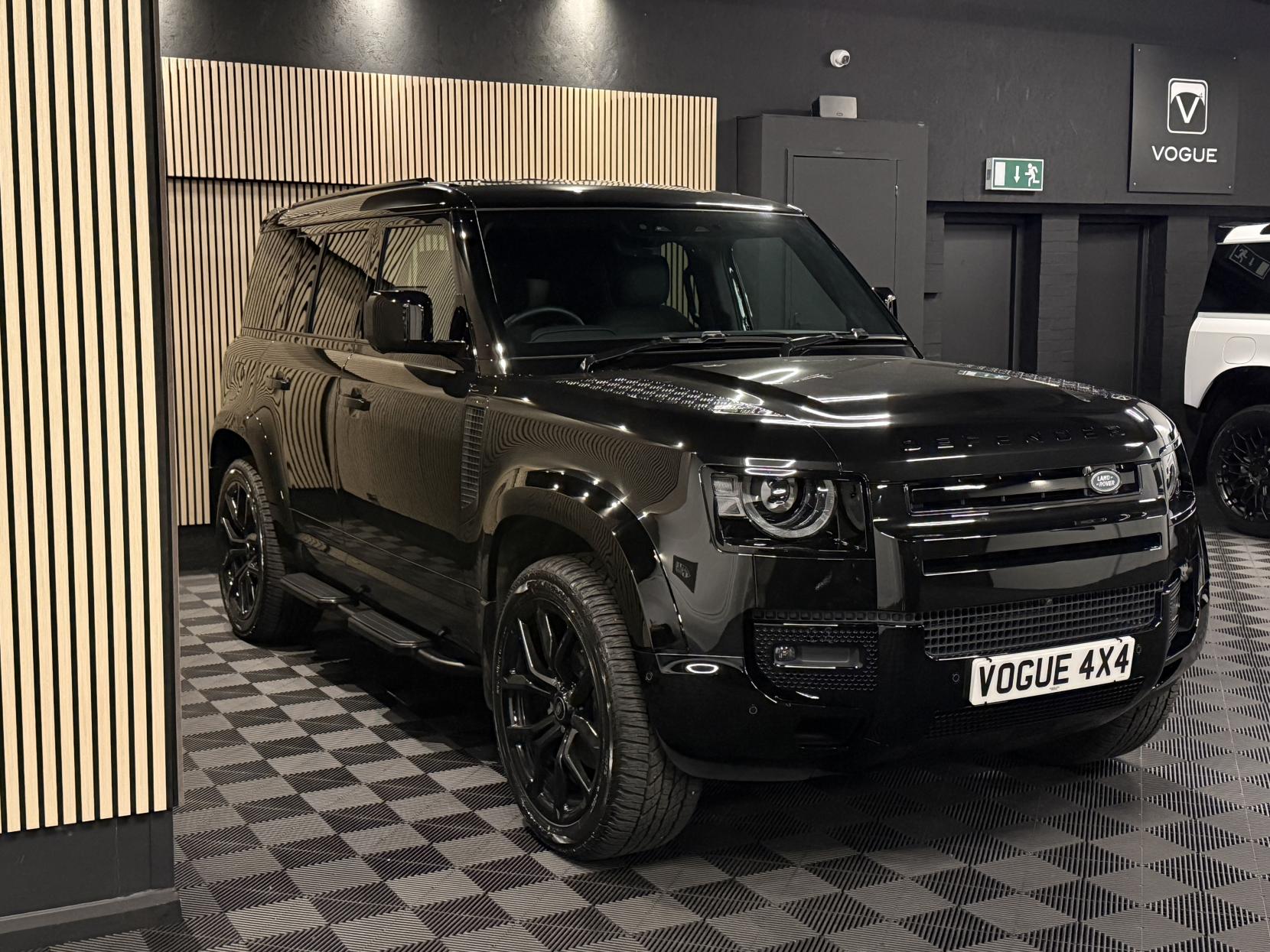 Land Rover Defender 110 3.0 D250 MHEV HSE Hard Top SUV 5dr Diesel Auto 4WD MWB Euro 6 (s/s) (250 ps)