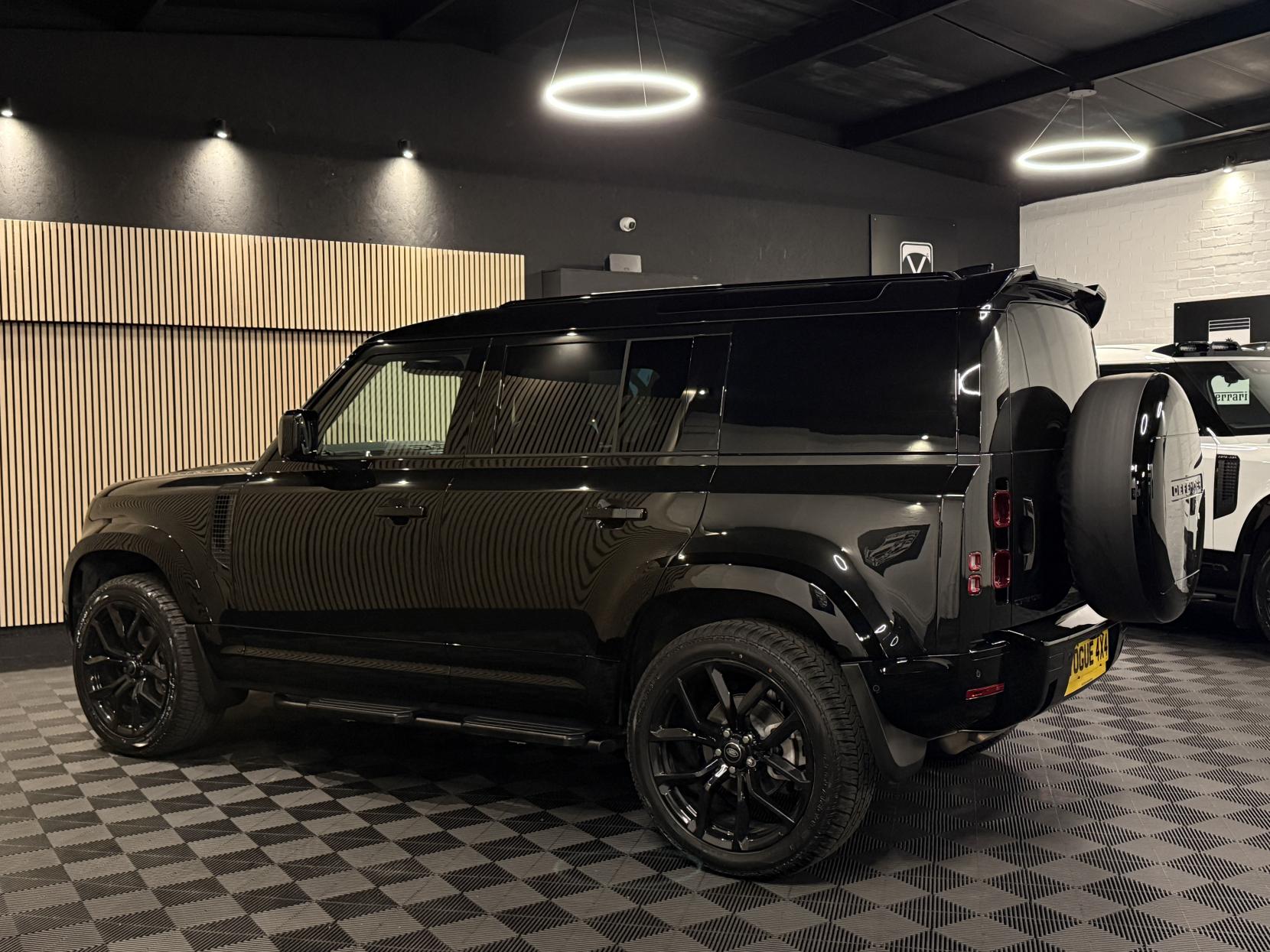 Land Rover Defender 110 3.0 D250 MHEV HSE Hard Top SUV 5dr Diesel Auto 4WD MWB Euro 6 (s/s) (250 ps)