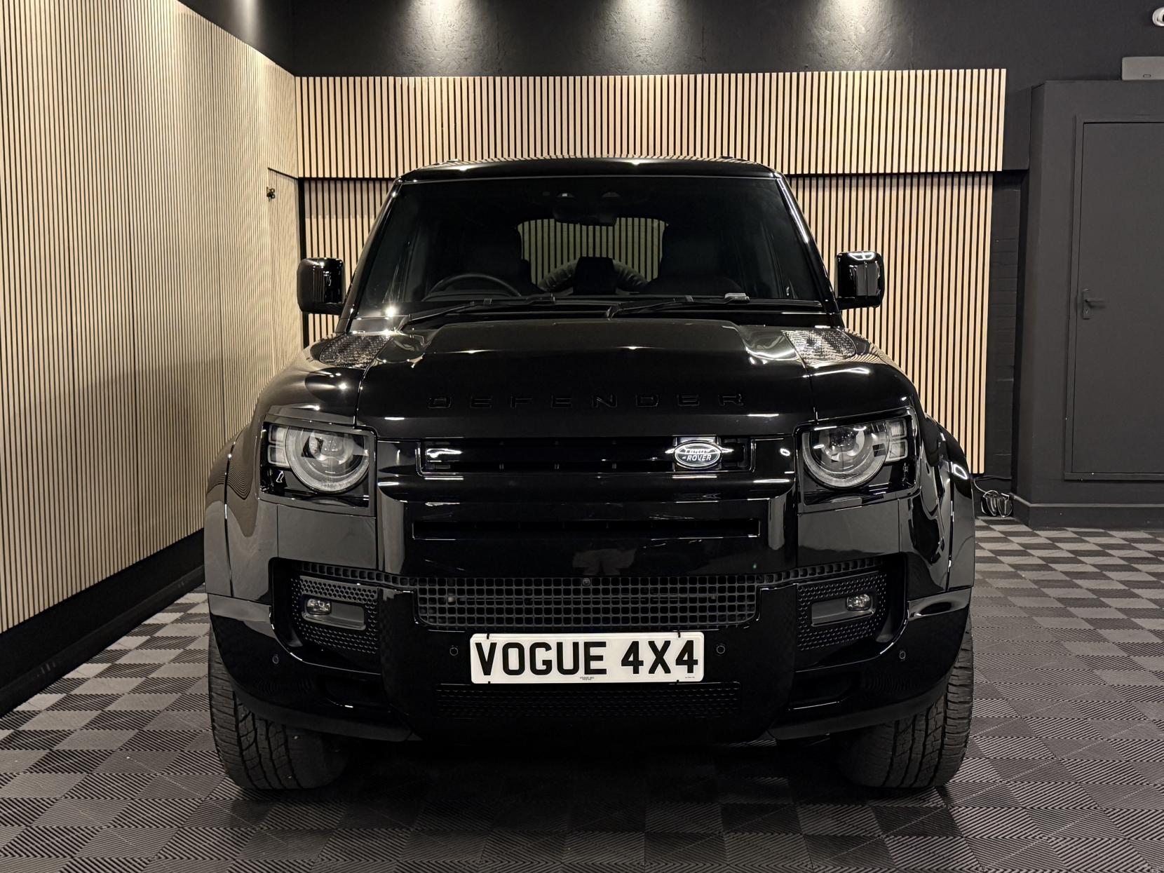 Land Rover Defender 110 3.0 D250 MHEV HSE Hard Top SUV 5dr Diesel Auto 4WD MWB Euro 6 (s/s) (250 ps)