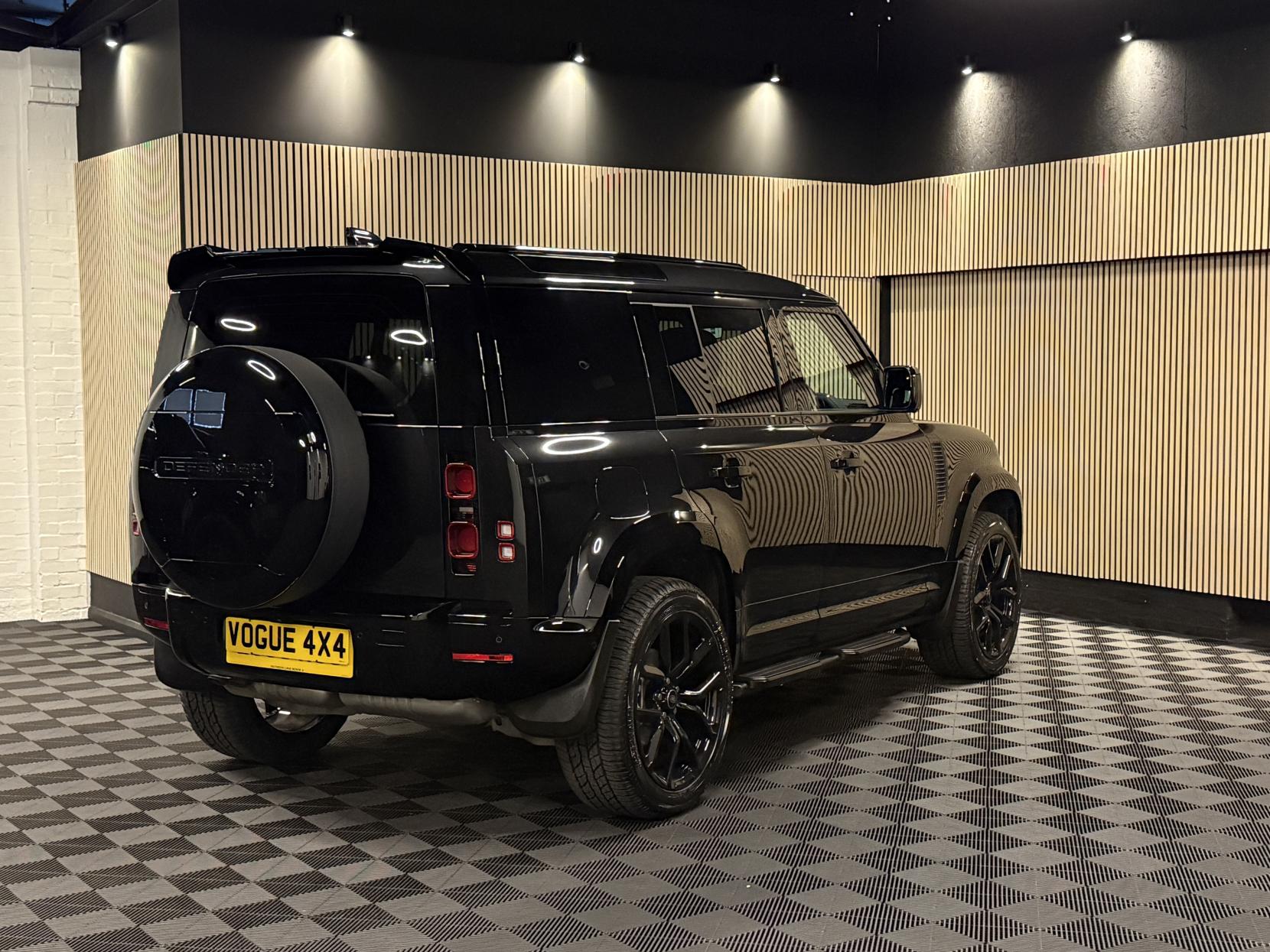 Land Rover Defender 110 3.0 D250 MHEV HSE Hard Top SUV 5dr Diesel Auto 4WD MWB Euro 6 (s/s) (250 ps)