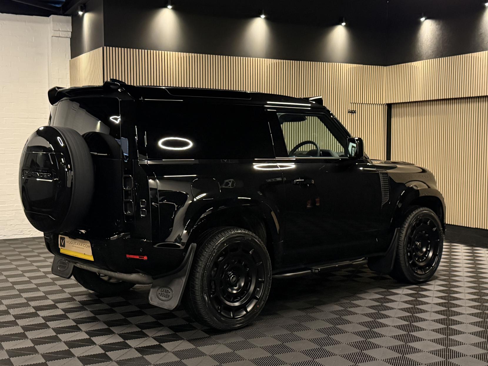 Land Rover Defender 90 3.0 D250 MHEV S Hard Top SUV 3dr Diesel Auto 4WD SWB Euro 6 (s/s) (249 ps)
