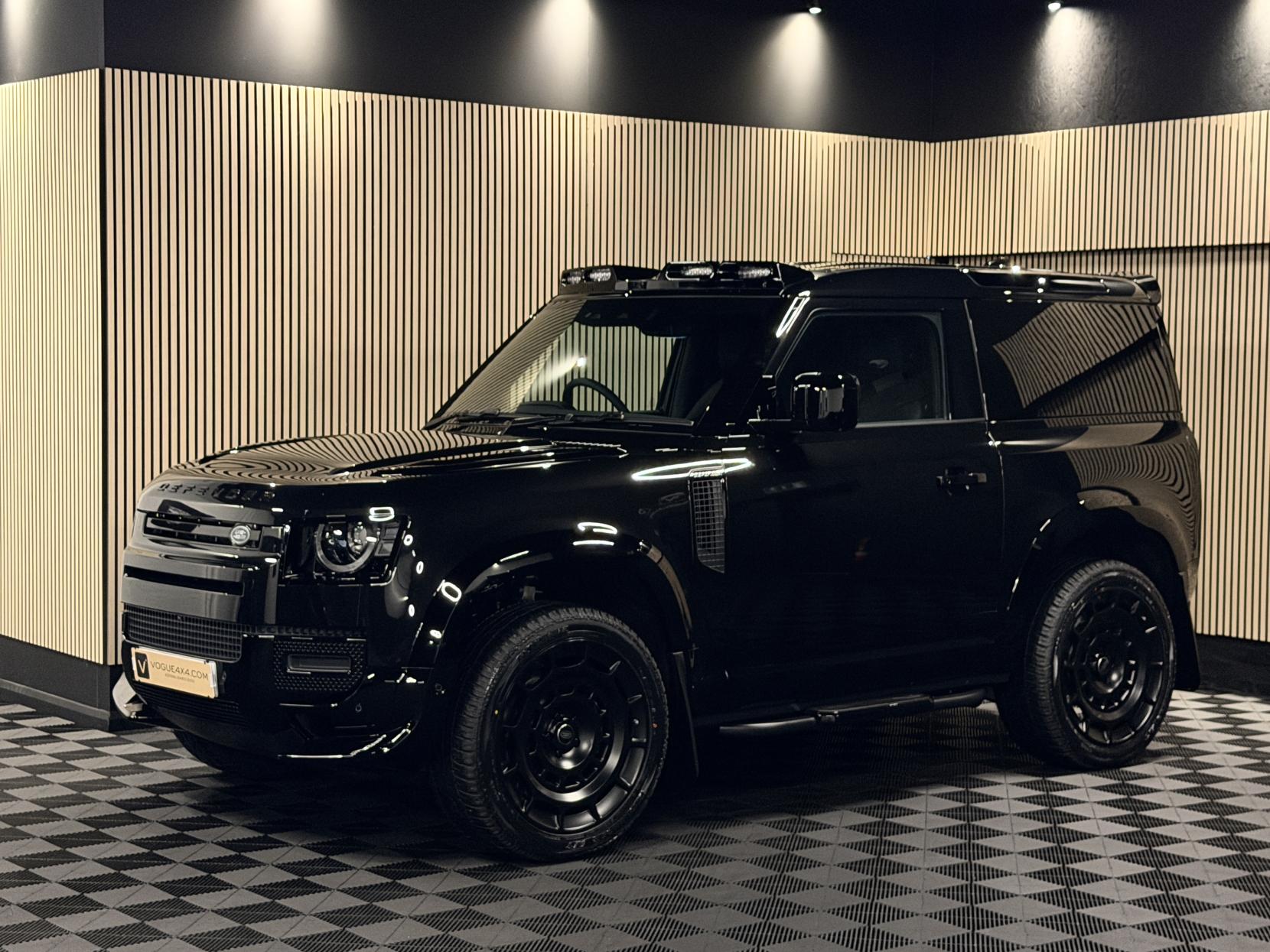 Land Rover Defender 90 3.0 D250 MHEV S Hard Top SUV 3dr Diesel Auto 4WD SWB Euro 6 (s/s) (249 ps)