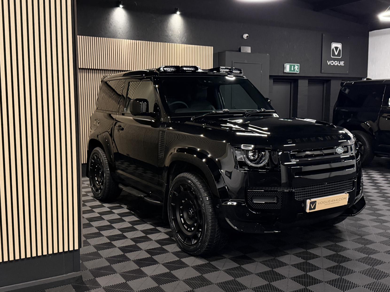 Land Rover Defender 90 3.0 D250 MHEV S Hard Top SUV 3dr Diesel Auto 4WD SWB Euro 6 (s/s) (249 ps)