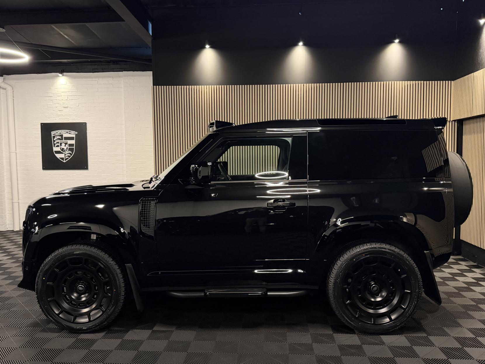 Land Rover Defender 90 3.0 D250 MHEV S Hard Top SUV 3dr Diesel Auto 4WD SWB Euro 6 (s/s) (249 ps)