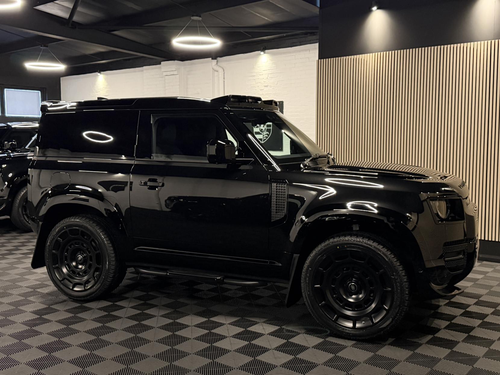 Land Rover Defender 90 3.0 D250 MHEV S Hard Top SUV 3dr Diesel Auto 4WD SWB Euro 6 (s/s) (249 ps)