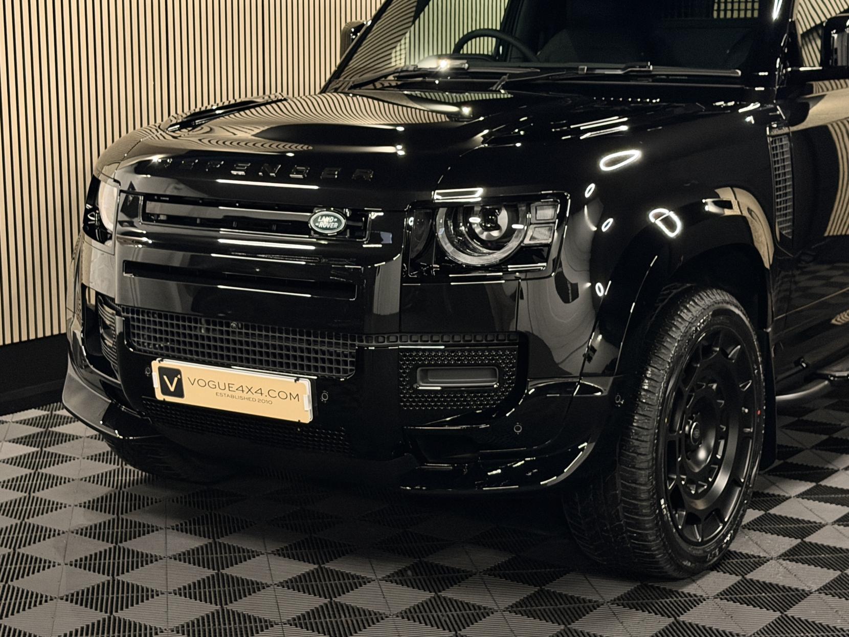 Land Rover Defender 90 3.0 D250 MHEV S Hard Top SUV 3dr Diesel Auto 4WD SWB Euro 6 (s/s) (249 ps)