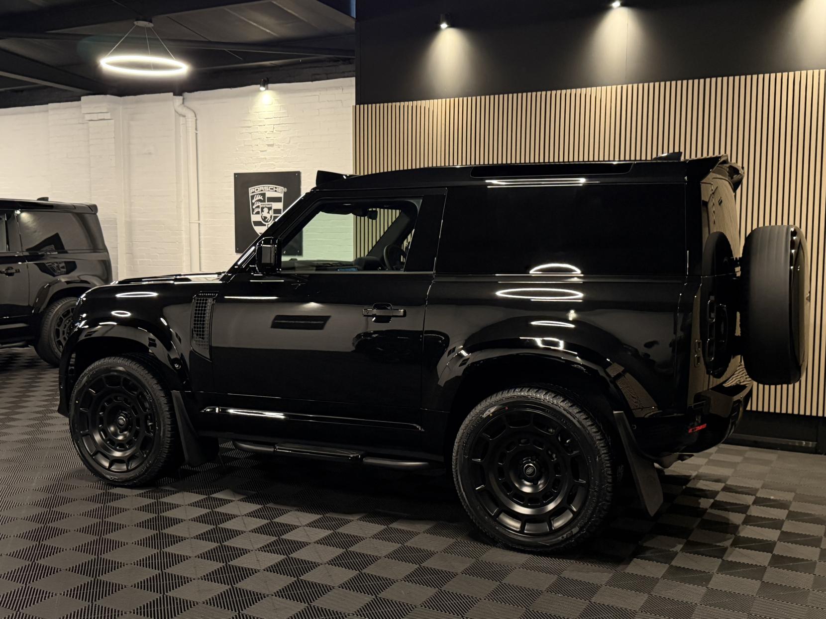 Land Rover Defender 90 3.0 D250 MHEV S Hard Top SUV 3dr Diesel Auto 4WD SWB Euro 6 (s/s) (249 ps)