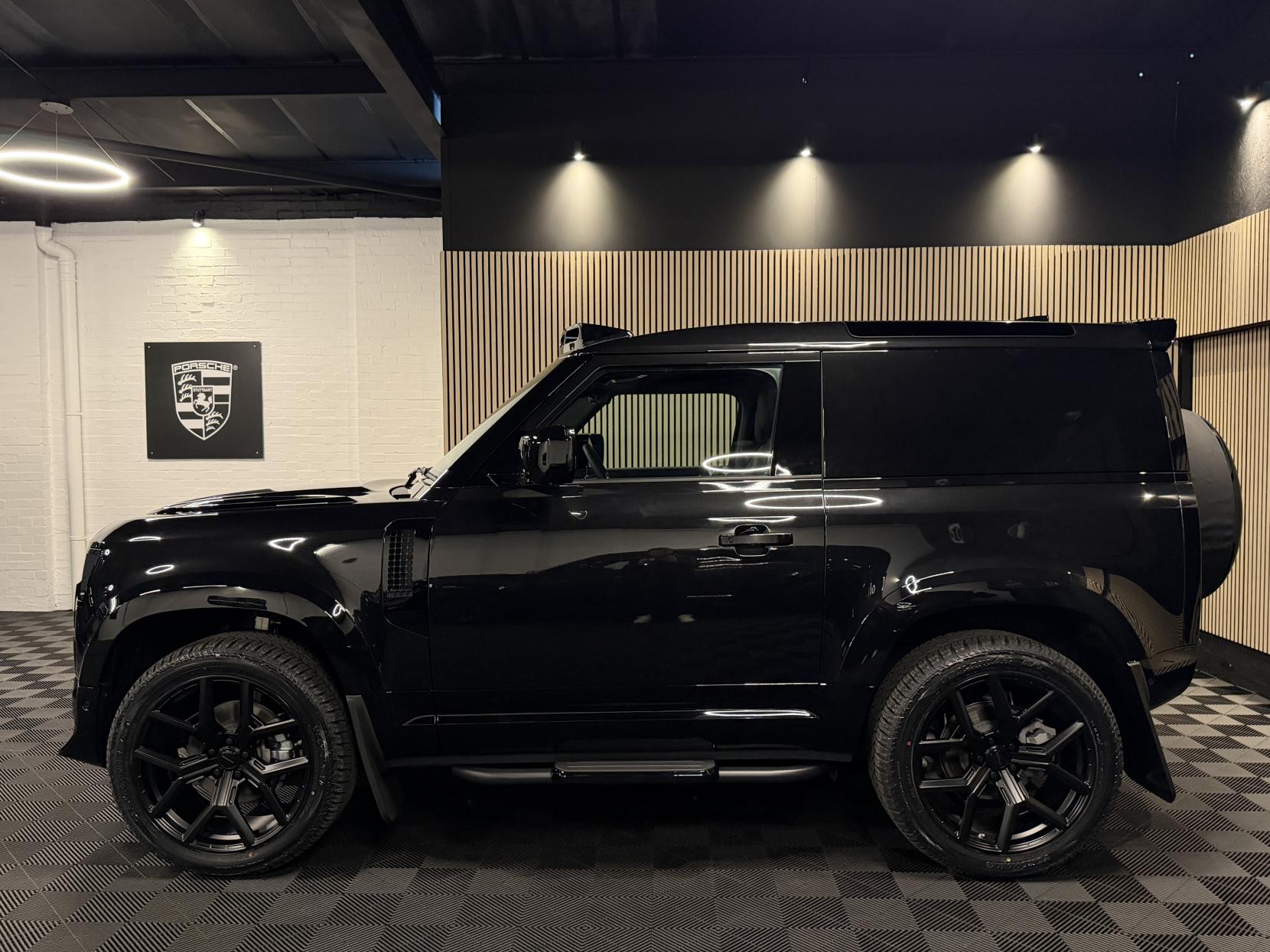 Land Rover Defender 90 3.0 D250 MHEV X-Dynamic HSE Hard Top SUV 3dr Diesel Auto 4WD SWB Euro 6 (s/s) (249 ps)