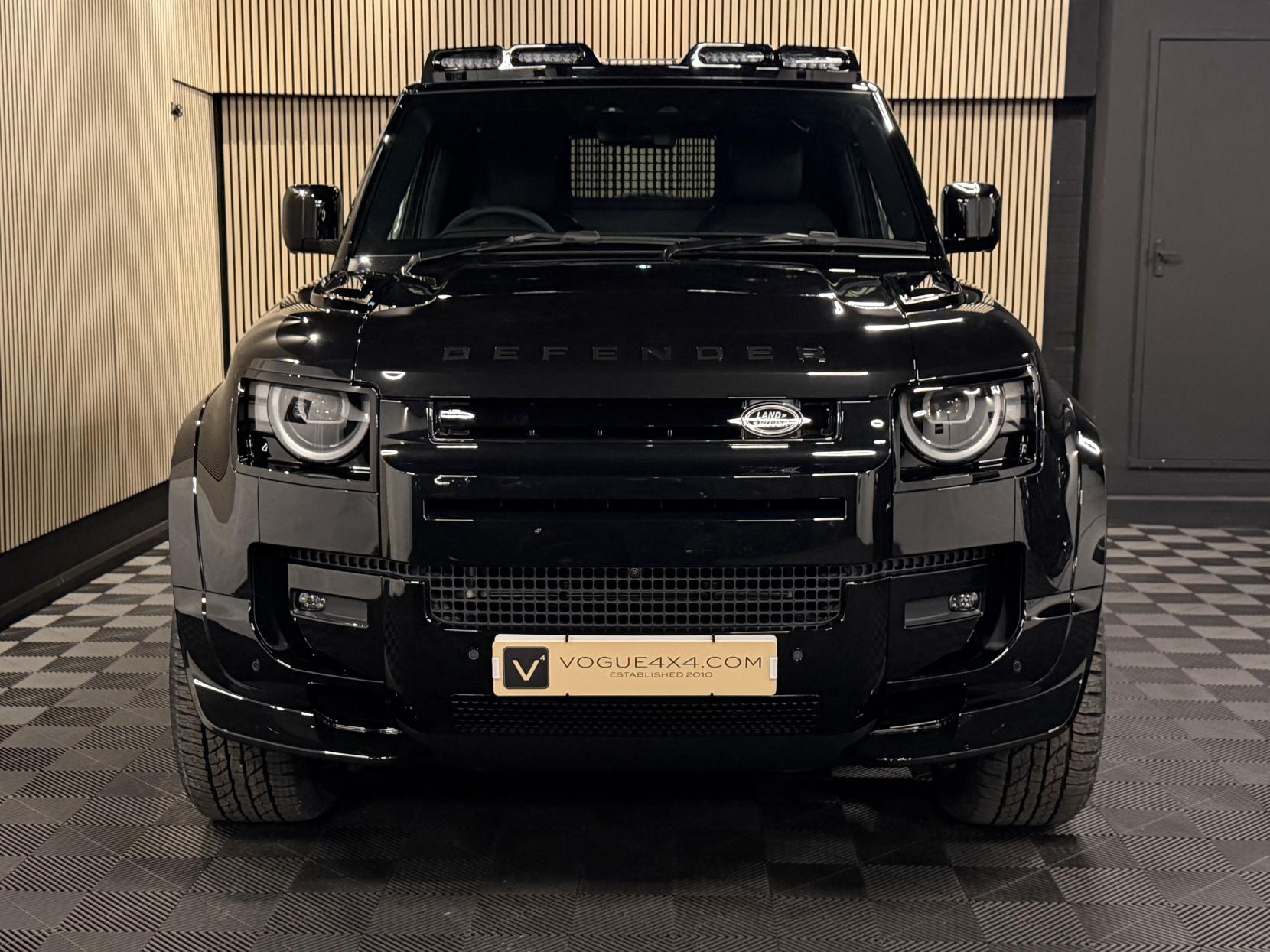 Land Rover Defender 90 3.0 D250 MHEV X-Dynamic HSE Hard Top SUV 3dr Diesel Auto 4WD SWB Euro 6 (s/s) (249 ps)