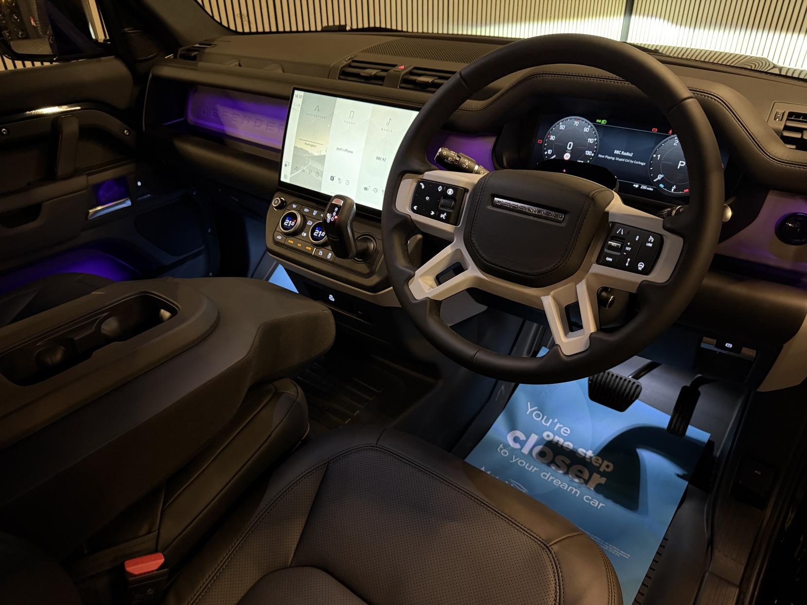 Land Rover Defender 90 3.0 D250 MHEV X-Dynamic HSE Hard Top SUV 3dr Diesel Auto 4WD SWB Euro 6 (s/s) (249 ps)