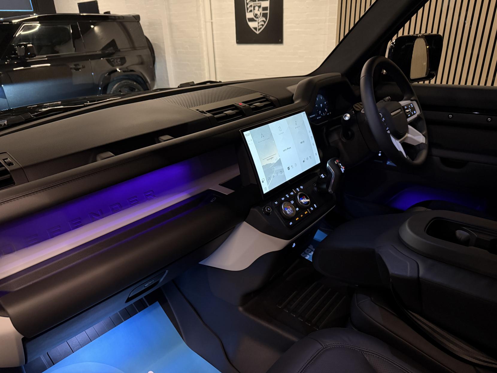 Land Rover Defender 90 3.0 D250 MHEV X-Dynamic HSE Hard Top SUV 3dr Diesel Auto 4WD SWB Euro 6 (s/s) (249 ps)