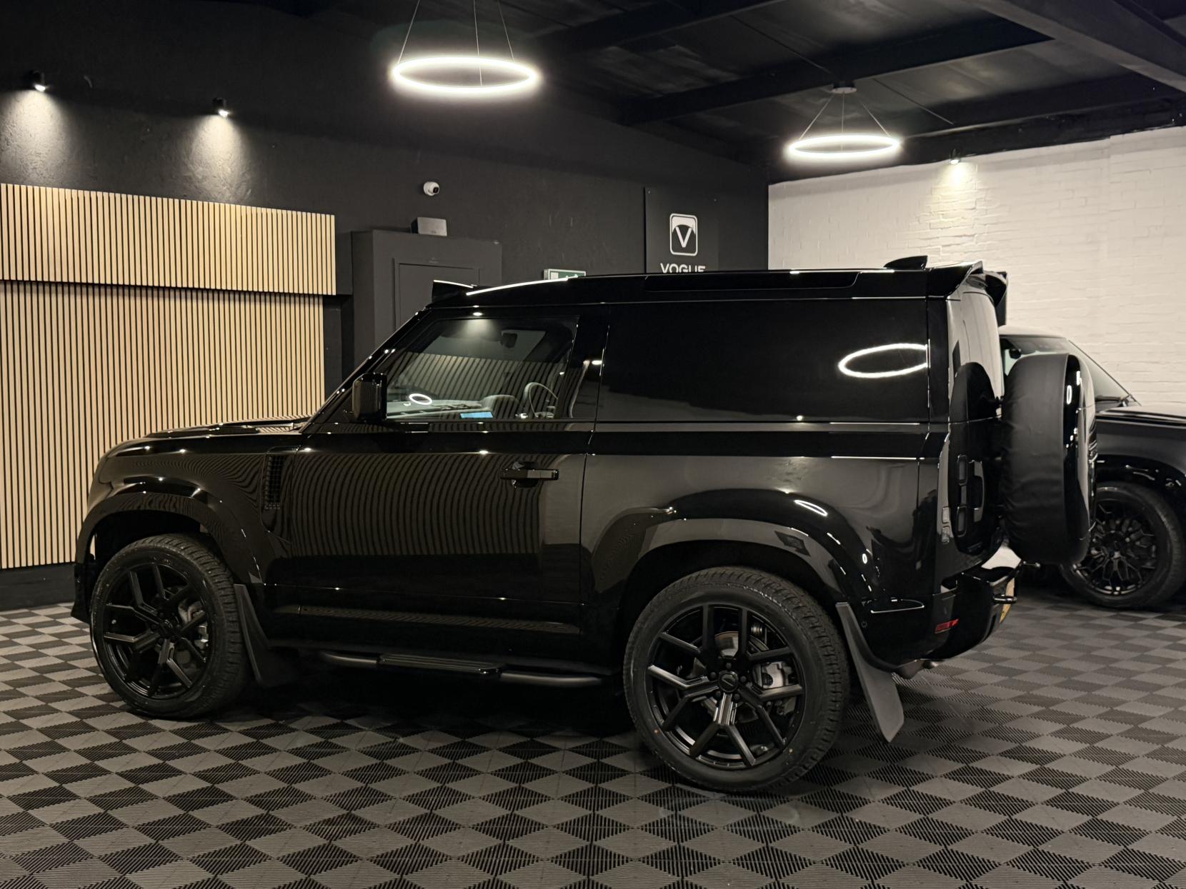 Land Rover Defender 90 3.0 D250 MHEV X-Dynamic HSE Hard Top SUV 3dr Diesel Auto 4WD SWB Euro 6 (s/s) (249 ps)