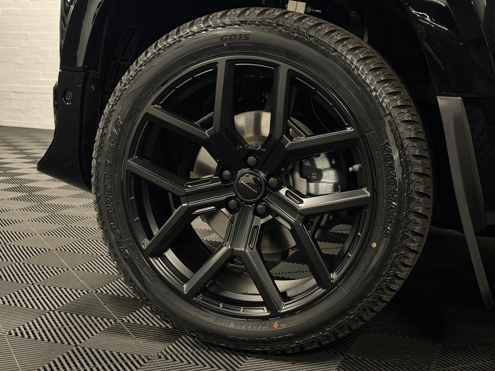 Land Rover Defender 90 3.0 D250 MHEV X-Dynamic HSE Hard Top SUV 3dr Diesel Auto 4WD SWB Euro 6 (s/s) (249 ps)