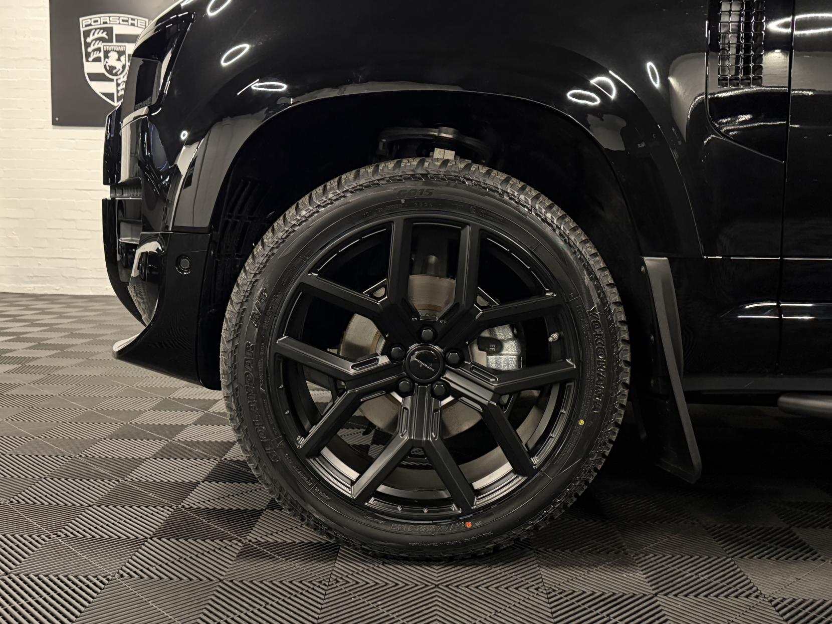 Land Rover Defender 90 3.0 D250 MHEV X-Dynamic HSE Hard Top SUV 3dr Diesel Auto 4WD SWB Euro 6 (s/s) (249 ps)