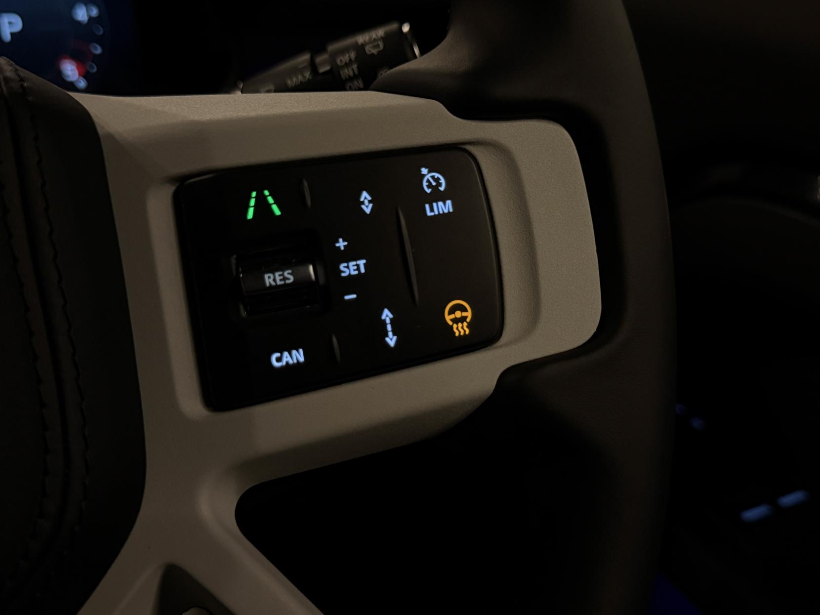 Land Rover Defender 90 3.0 D250 MHEV X-Dynamic HSE Hard Top SUV 3dr Diesel Auto 4WD SWB Euro 6 (s/s) (249 ps)