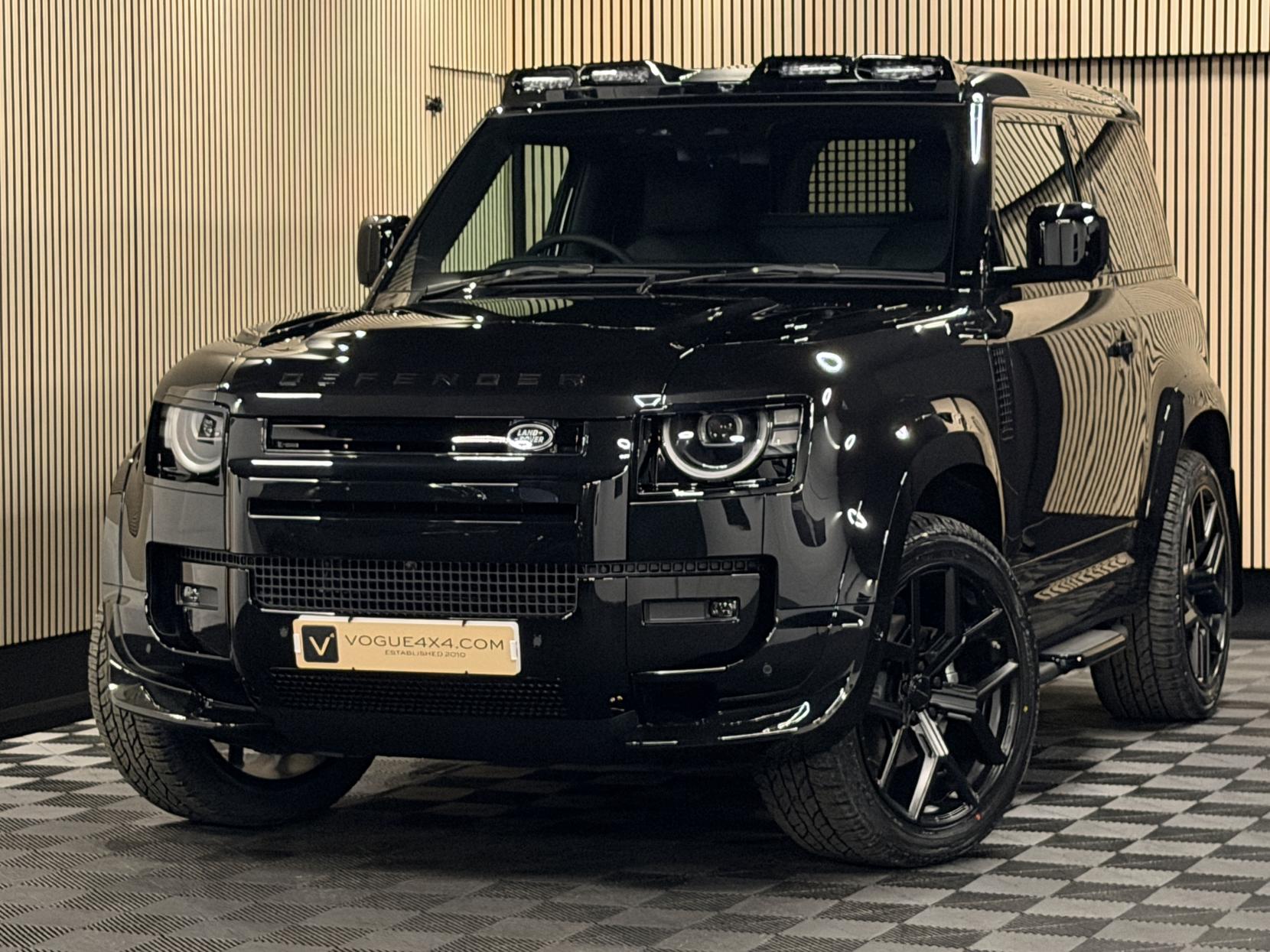 Land Rover Defender 90 3.0 D250 MHEV X-Dynamic HSE Hard Top SUV 3dr Diesel Auto 4WD SWB Euro 6 (s/s) (249 ps)