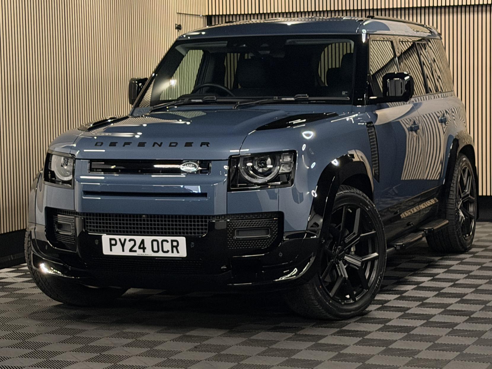 Land Rover Defender 110 3.0 D250 MHEV SE Hard Top SUV 5dr Diesel Auto 4WD MWB Euro 6 (s/s) (250 ps)