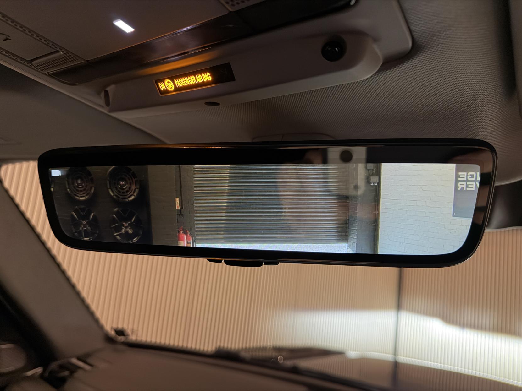 Land Rover Defender 110 3.0 D250 MHEV SE Hard Top SUV 5dr Diesel Auto 4WD MWB Euro 6 (s/s) (250 ps)