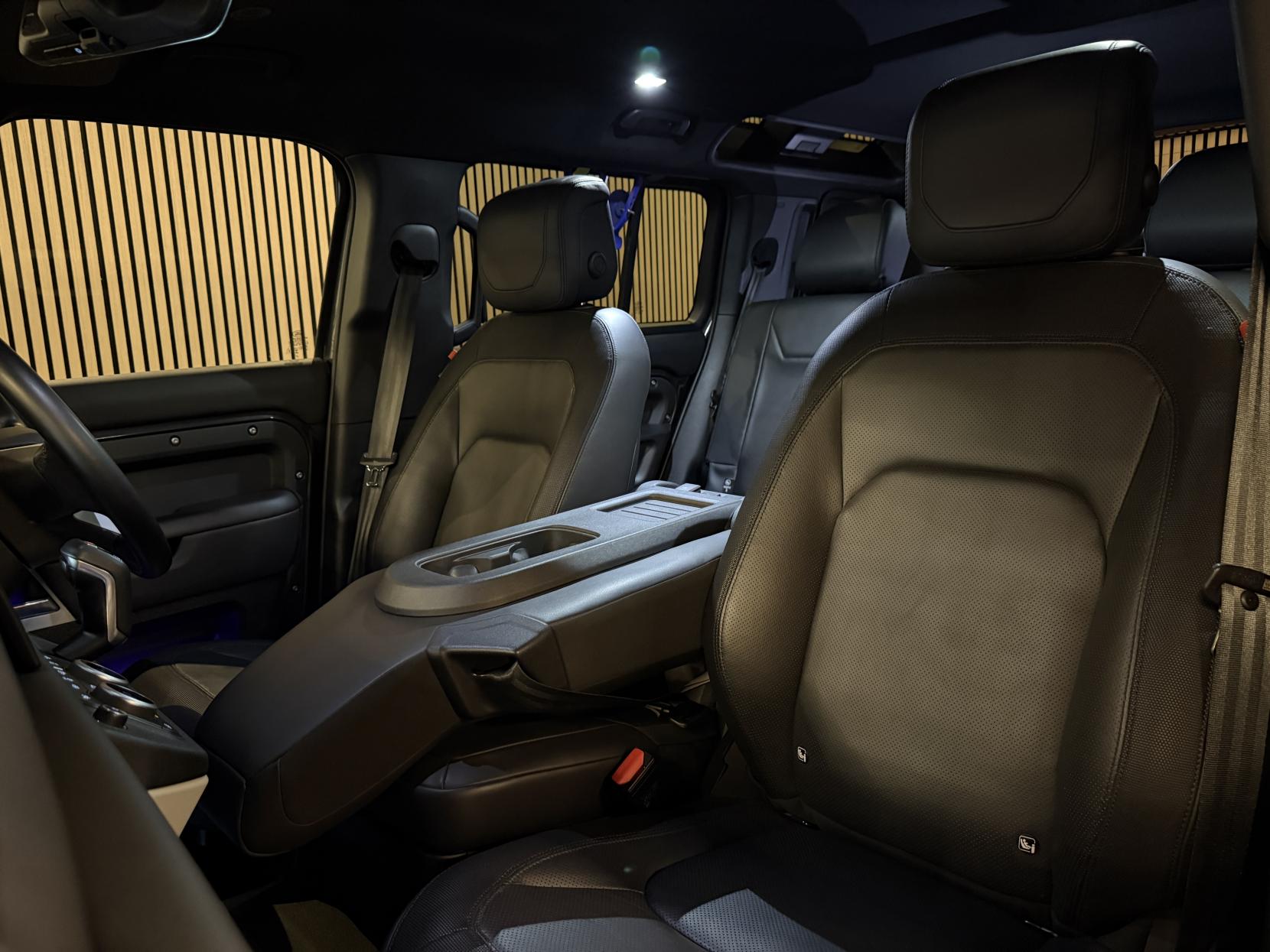 Land Rover Defender 110 3.0 D300 MHEV X-Dynamic HSE Hard Top SUV 5dr Diesel Auto 4WD MWB Euro 6 (s/s) (300 ps)