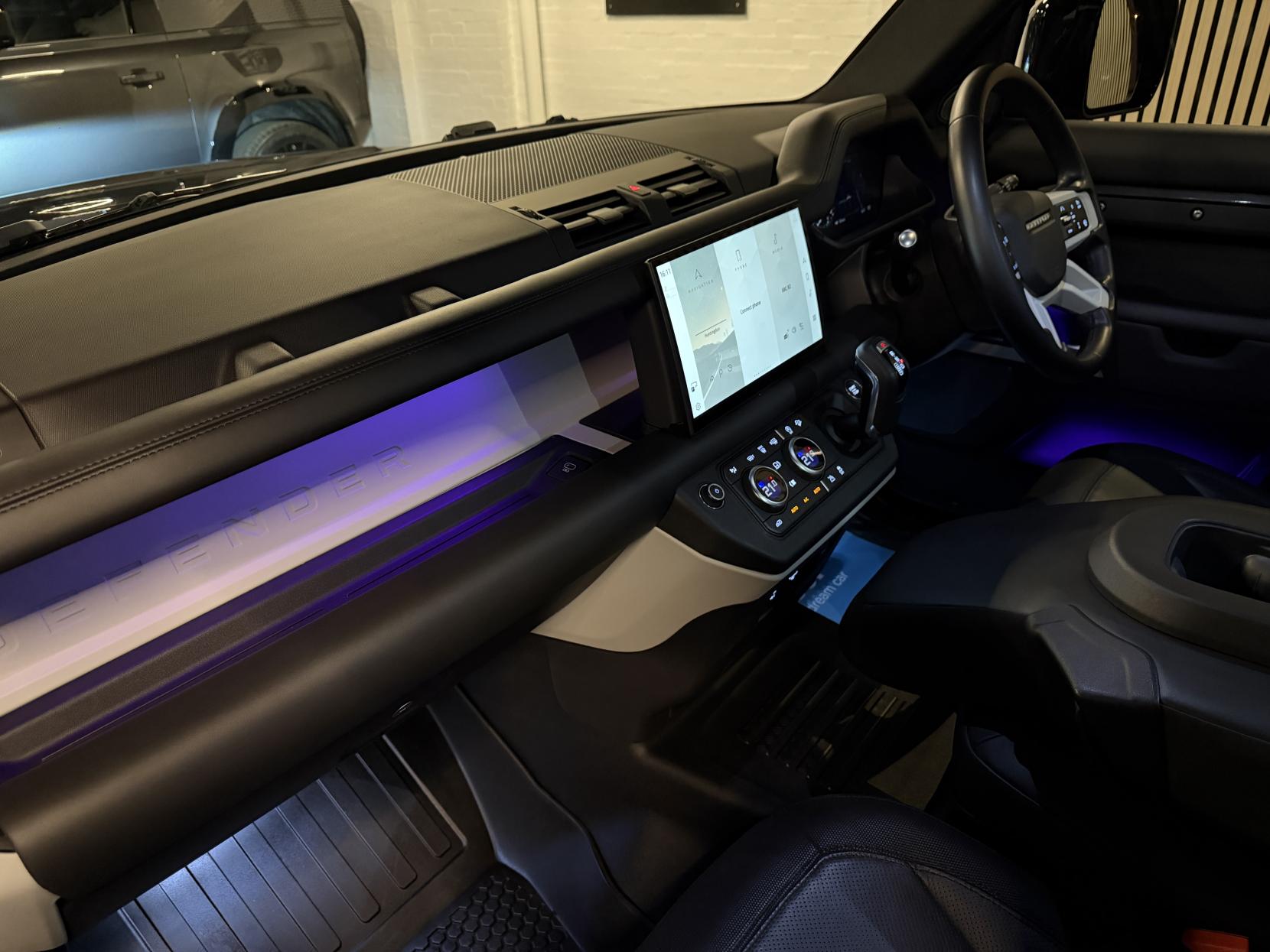 Land Rover Defender 110 3.0 D300 MHEV X-Dynamic HSE Hard Top SUV 5dr Diesel Auto 4WD MWB Euro 6 (s/s) (300 ps)