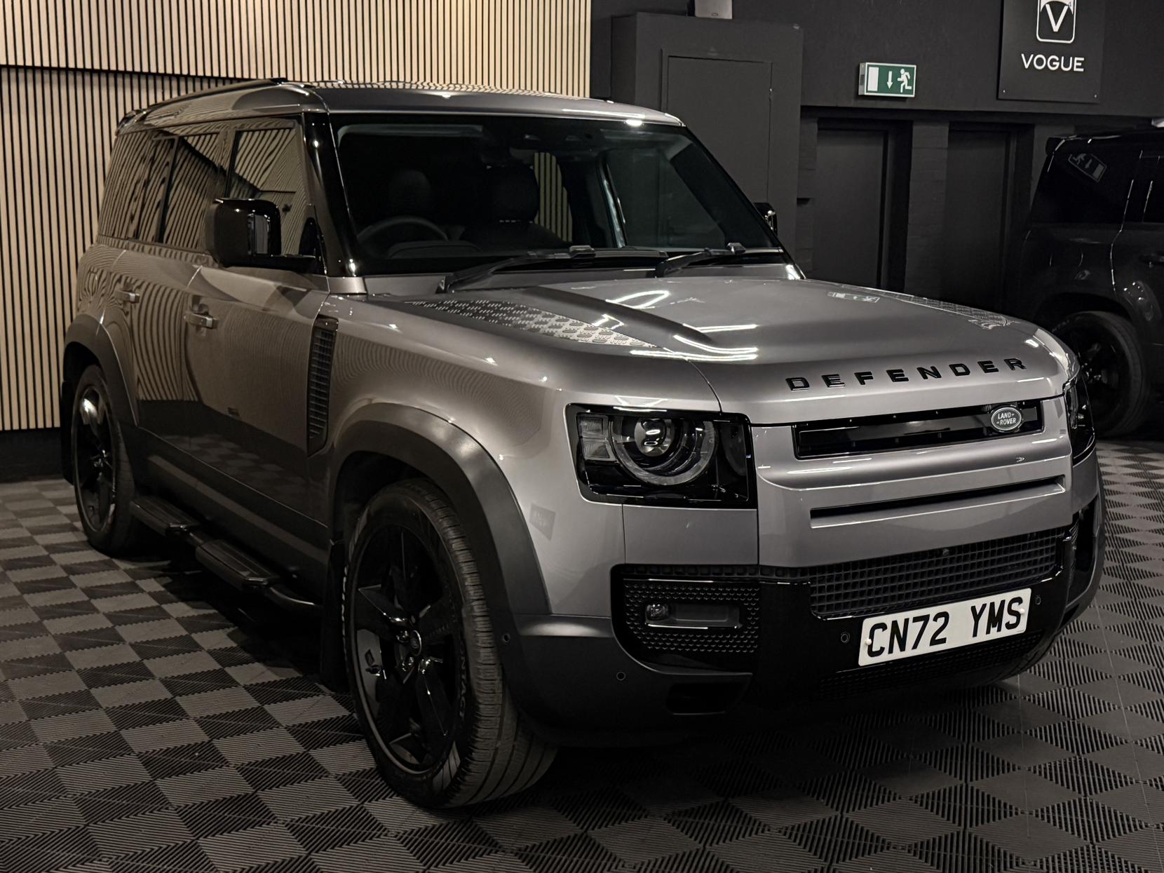 Land Rover Defender 110 3.0 D250 MHEV SE Hard Top SUV 5dr Diesel Auto 4WD MWB Euro 6 (s/s) (250 ps)