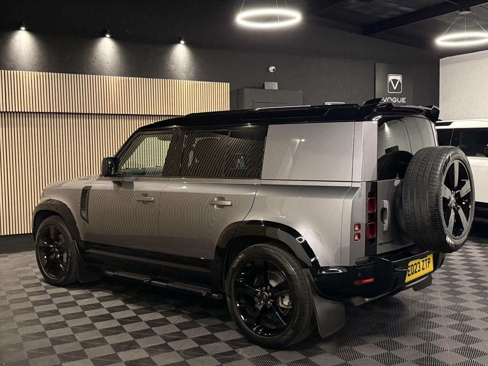 Land Rover Defender 110 3.0 D300 MHEV X-Dynamic HSE Hard Top SUV 5dr Diesel Auto 4WD MWB Euro 6 (s/s) (300 ps)
