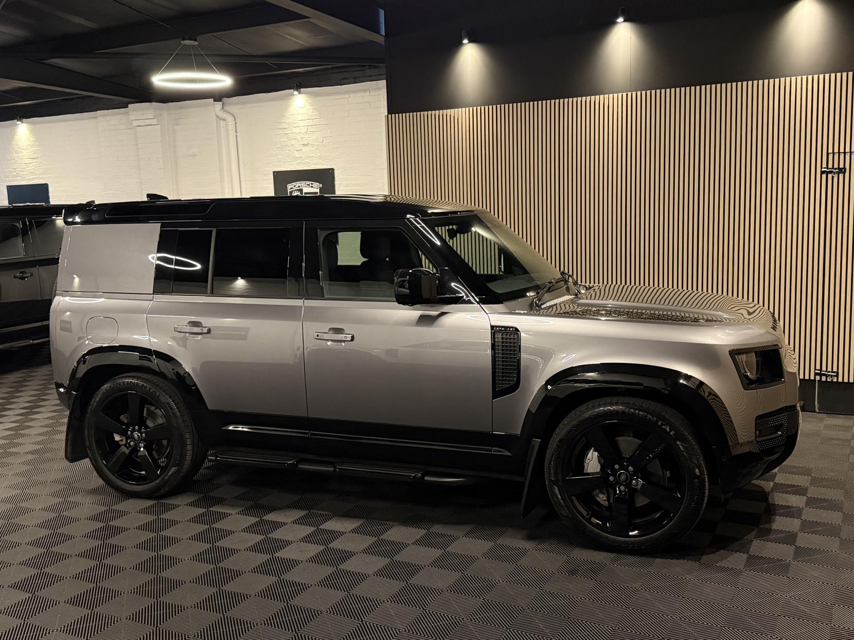 Land Rover Defender 110 3.0 D300 MHEV X-Dynamic HSE Hard Top SUV 5dr Diesel Auto 4WD MWB Euro 6 (s/s) (300 ps)