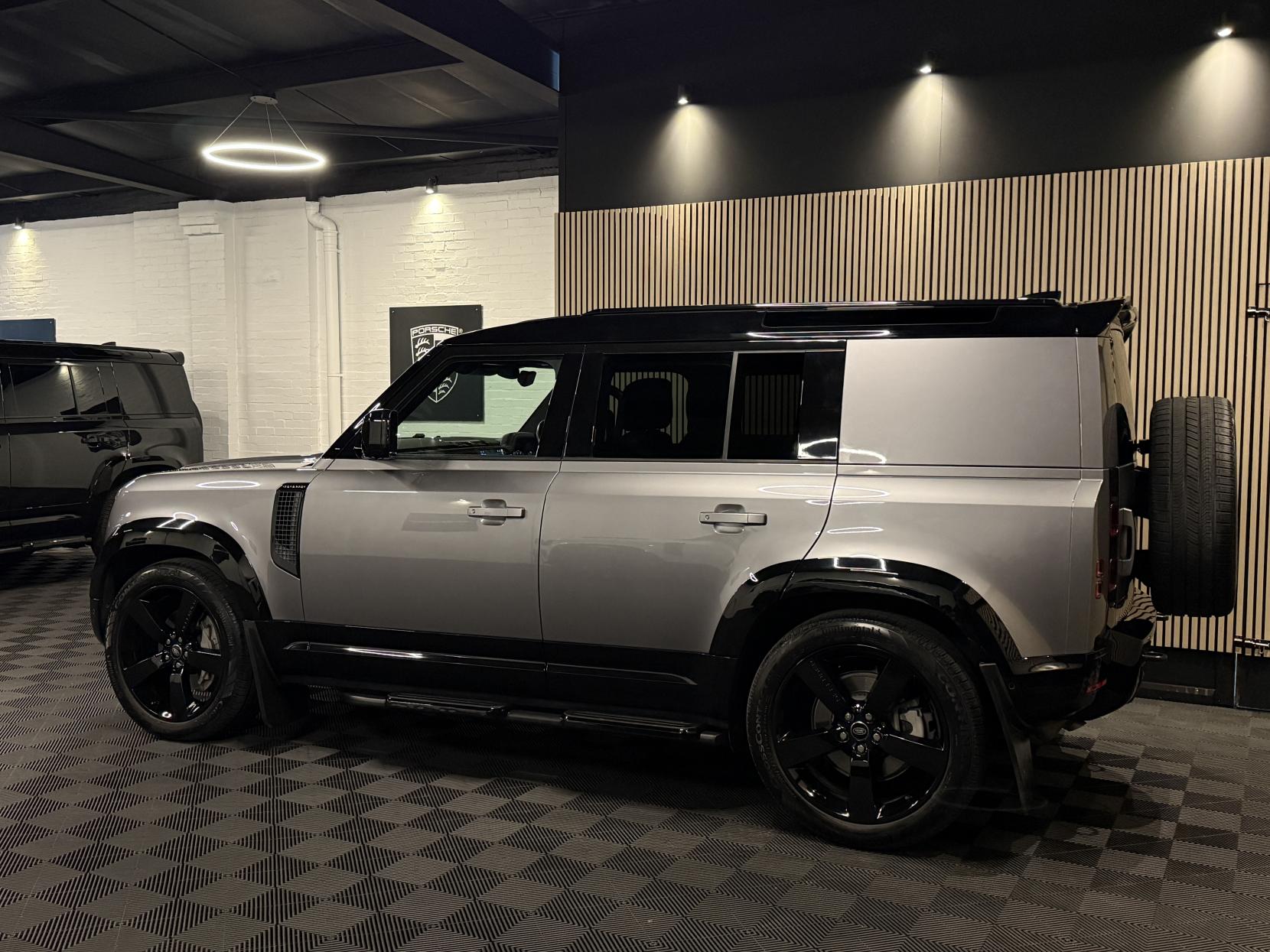 Land Rover Defender 110 3.0 D300 MHEV X-Dynamic HSE Hard Top SUV 5dr Diesel Auto 4WD MWB Euro 6 (s/s) (300 ps)