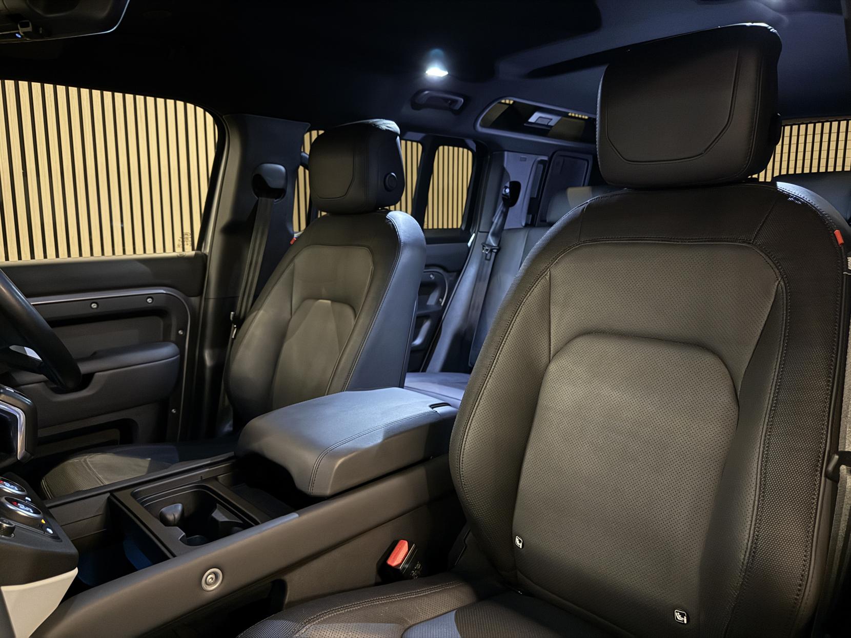 Land Rover Defender 110 3.0 D300 MHEV X-Dynamic HSE Hard Top SUV 5dr Diesel Auto 4WD MWB Euro 6 (s/s) (300 ps)