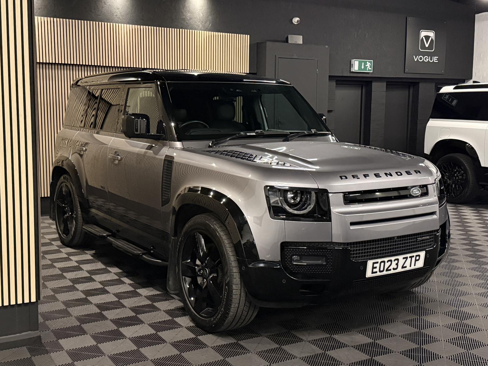 Land Rover Defender 110 3.0 D300 MHEV X-Dynamic HSE Hard Top SUV 5dr Diesel Auto 4WD MWB Euro 6 (s/s) (300 ps)