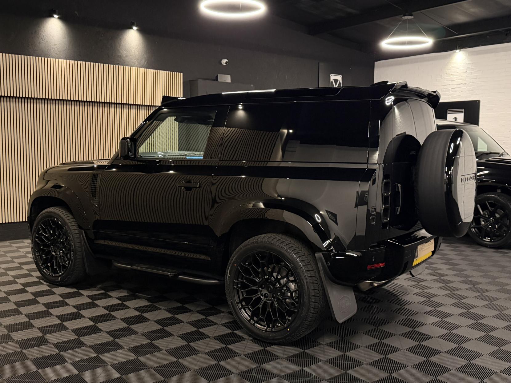 Land Rover Defender 90 3.0 D250 MHEV S Hard Top SUV 3dr Diesel Auto 4WD SWB Euro 6 (s/s) (249 ps)
