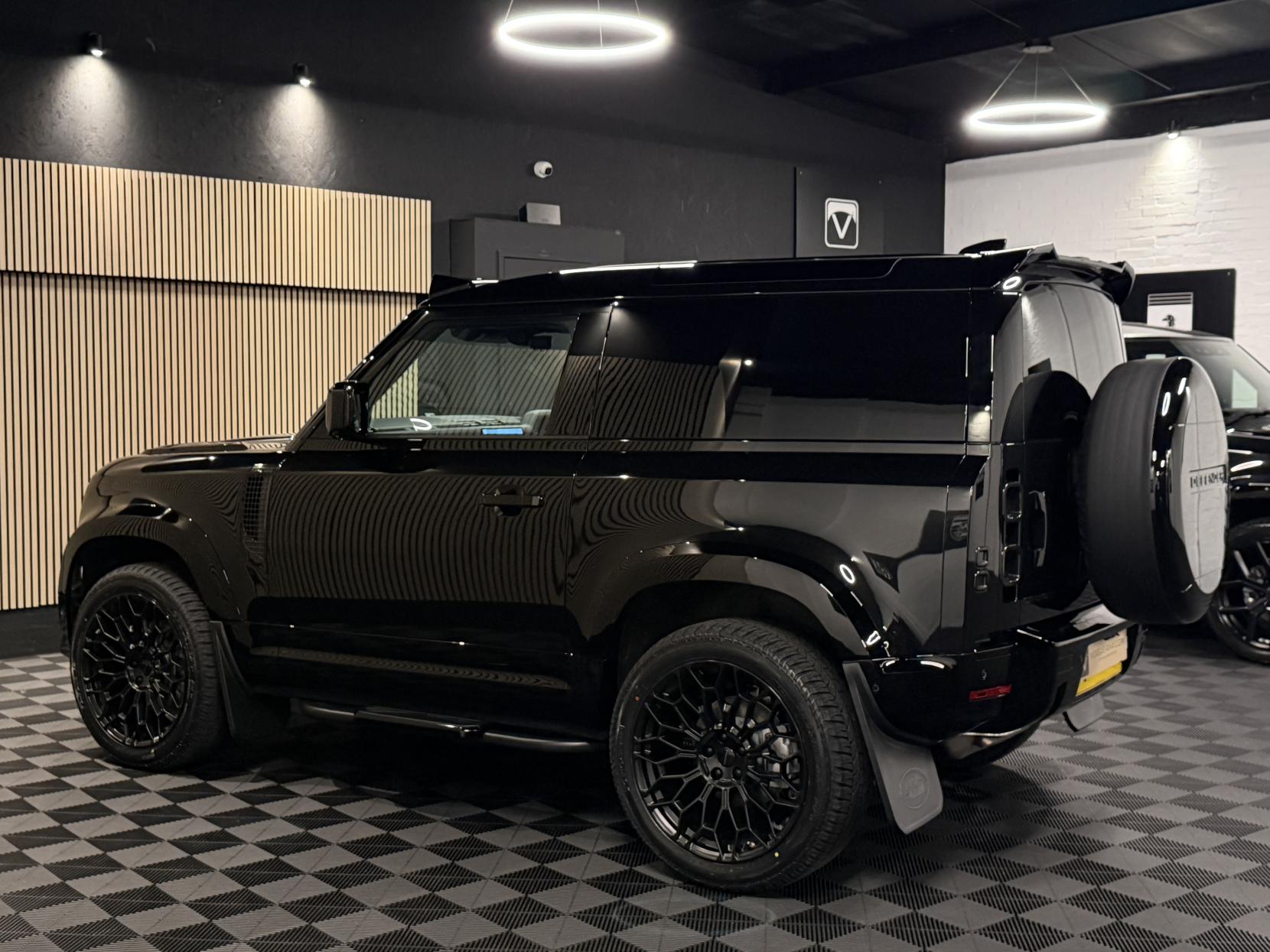 Land Rover Defender 90 3.0 D250 MHEV S Hard Top SUV 3dr Diesel Auto 4WD SWB Euro 6 (s/s) (249 ps)