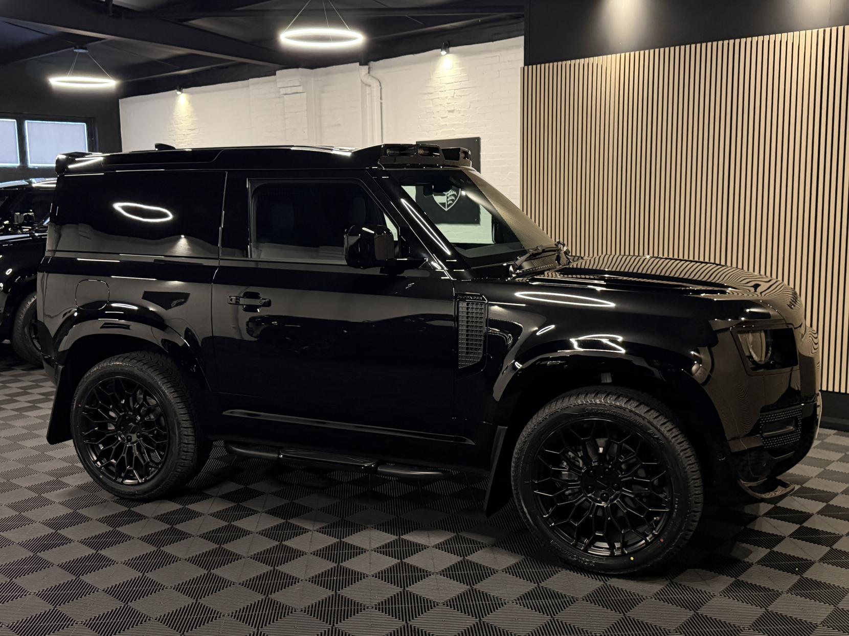Land Rover Defender 90 3.0 D250 MHEV S Hard Top SUV 3dr Diesel Auto 4WD SWB Euro 6 (s/s) (249 ps)