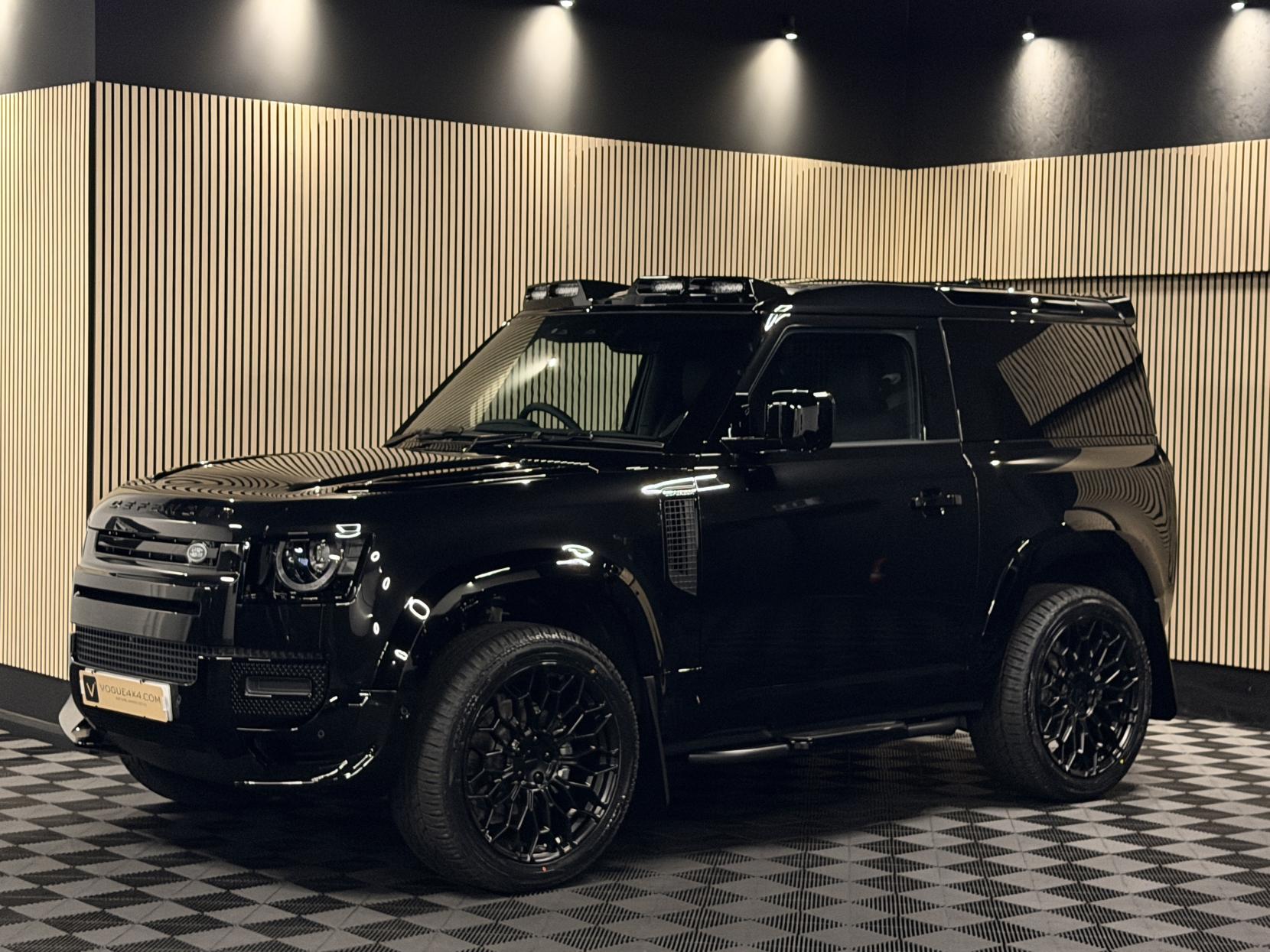 Land Rover Defender 90 3.0 D250 MHEV S Hard Top SUV 3dr Diesel Auto 4WD SWB Euro 6 (s/s) (249 ps)