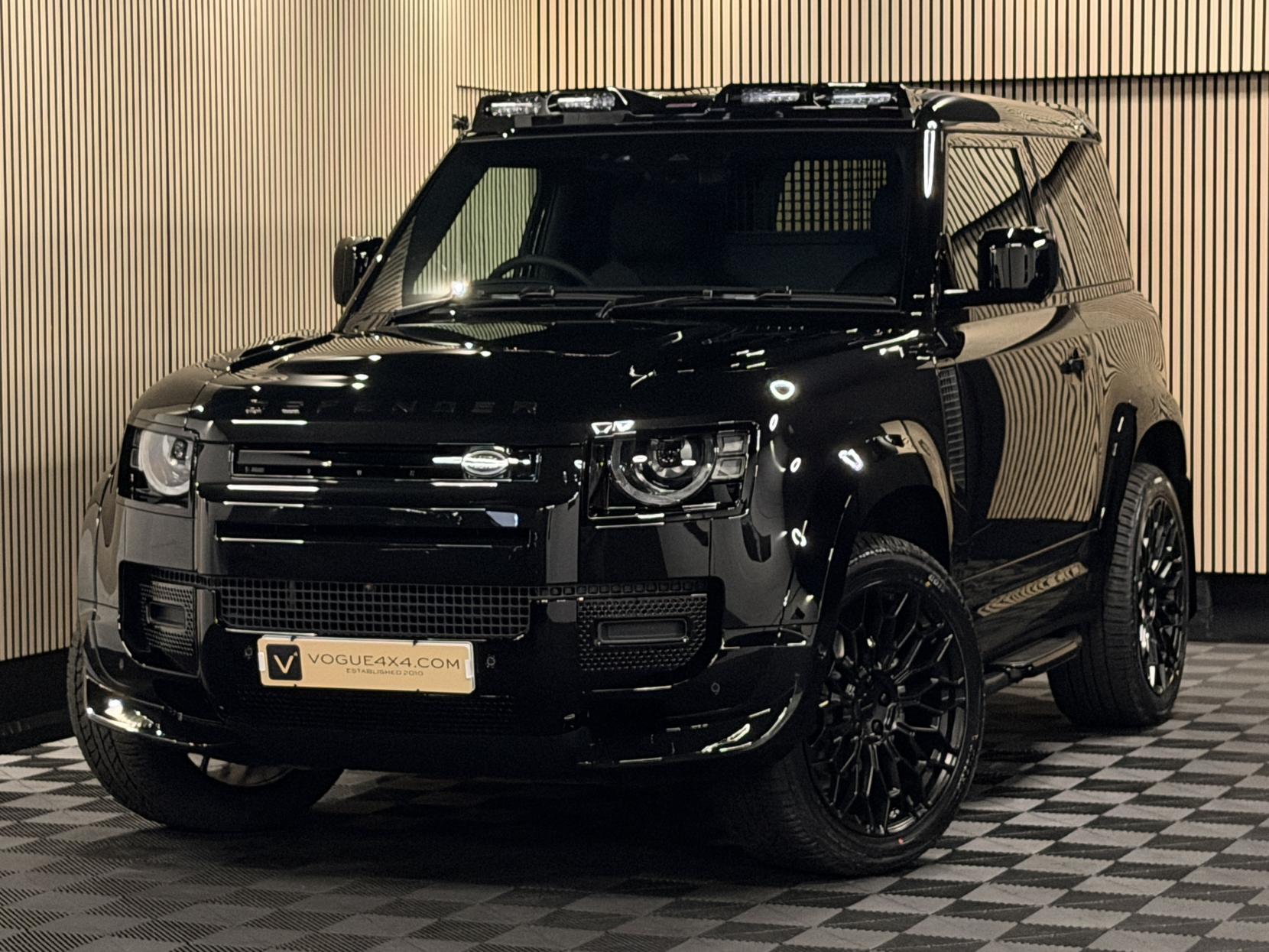 Land Rover Defender 90 3.0 D250 MHEV S Hard Top SUV 3dr Diesel Auto 4WD SWB Euro 6 (s/s) (249 ps)